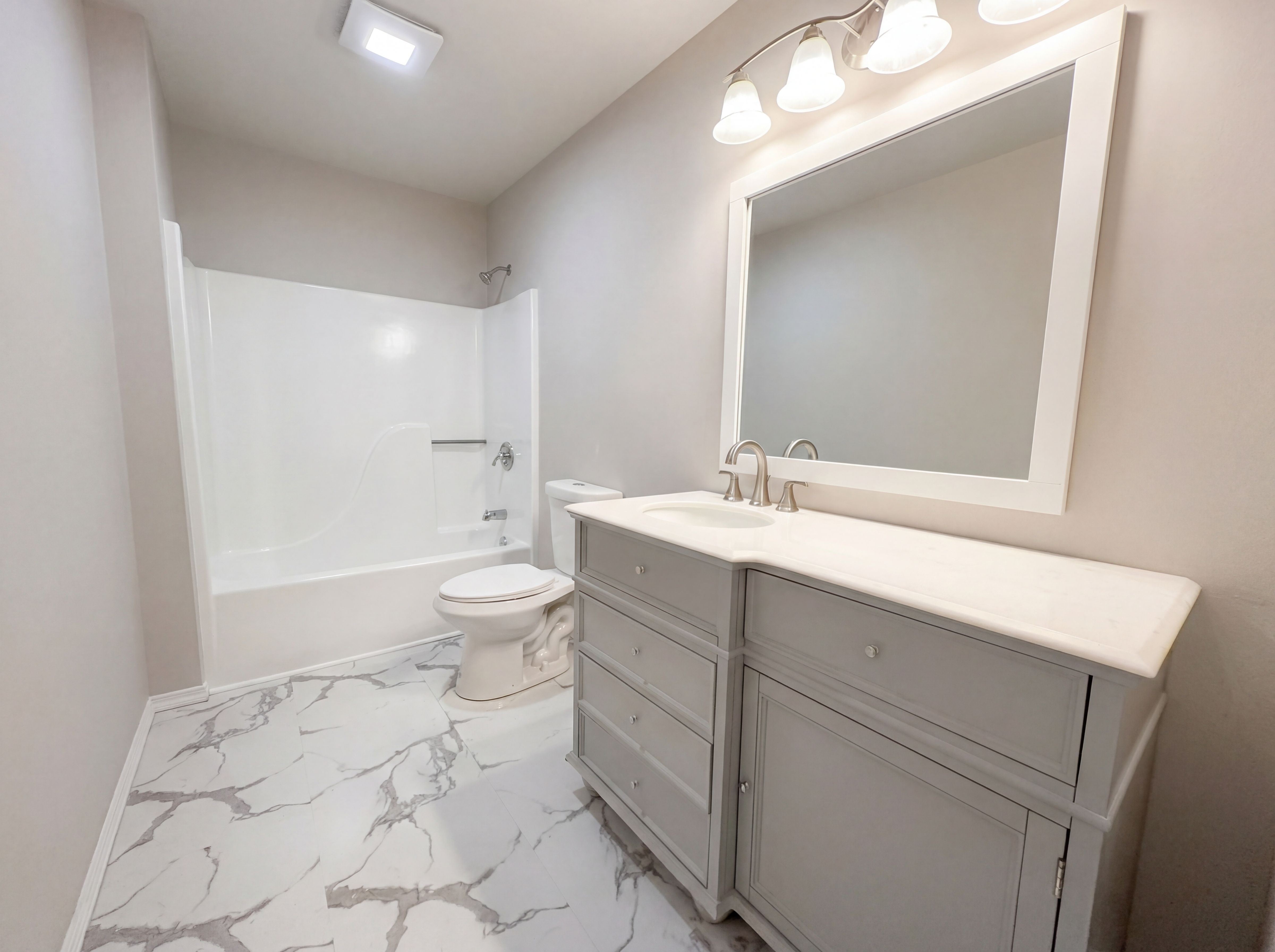 Photo 12 of 18 of 225 Ash Cir, Trussville, AL