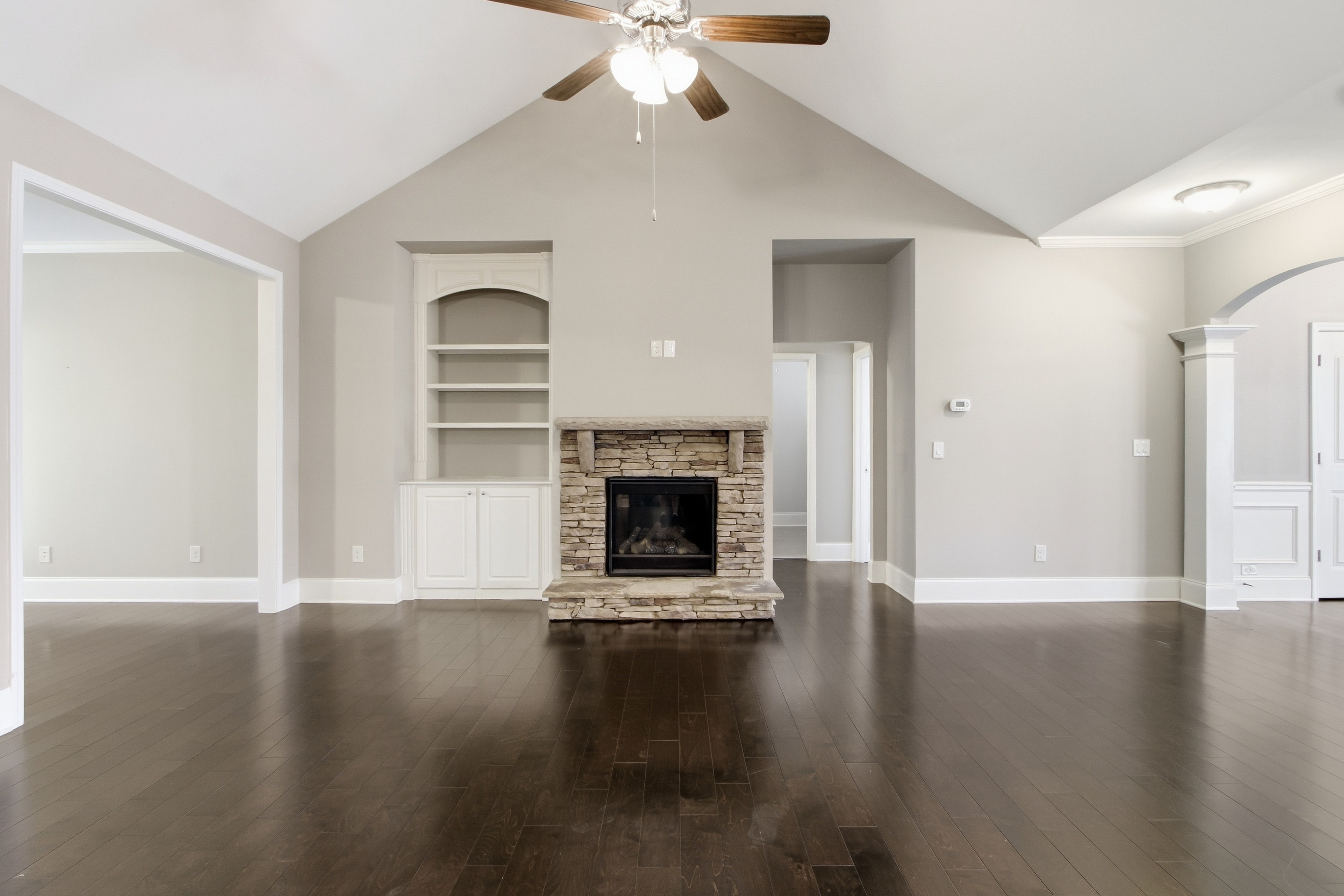 Photo 12 of 42 of 6785 Bransford Dr, Cumming, GA