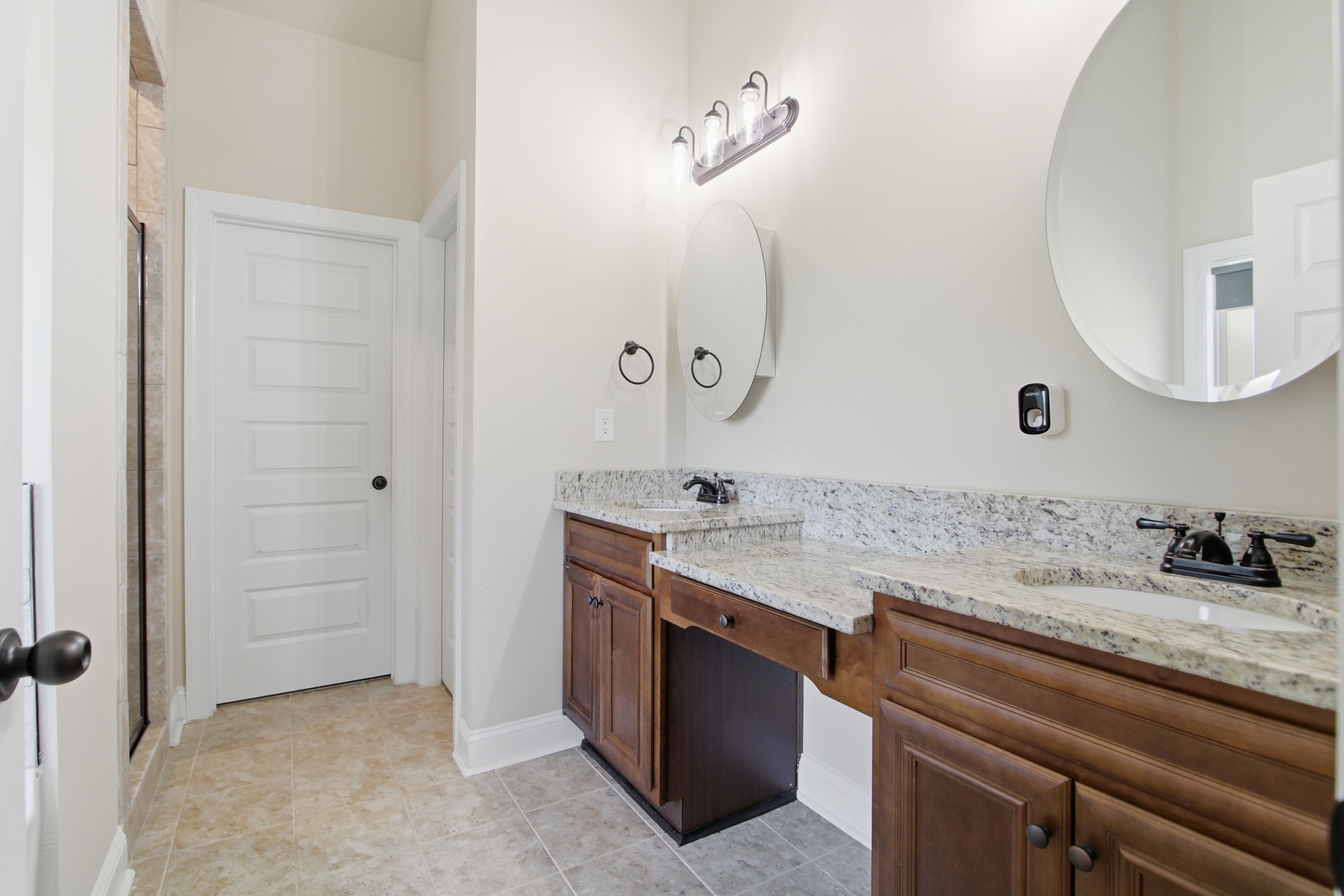 Photo 6 of 42 of 30 Timber Dr, Forsyth, GA