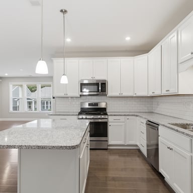 Property photo 2 of 210 Balsam Dr
