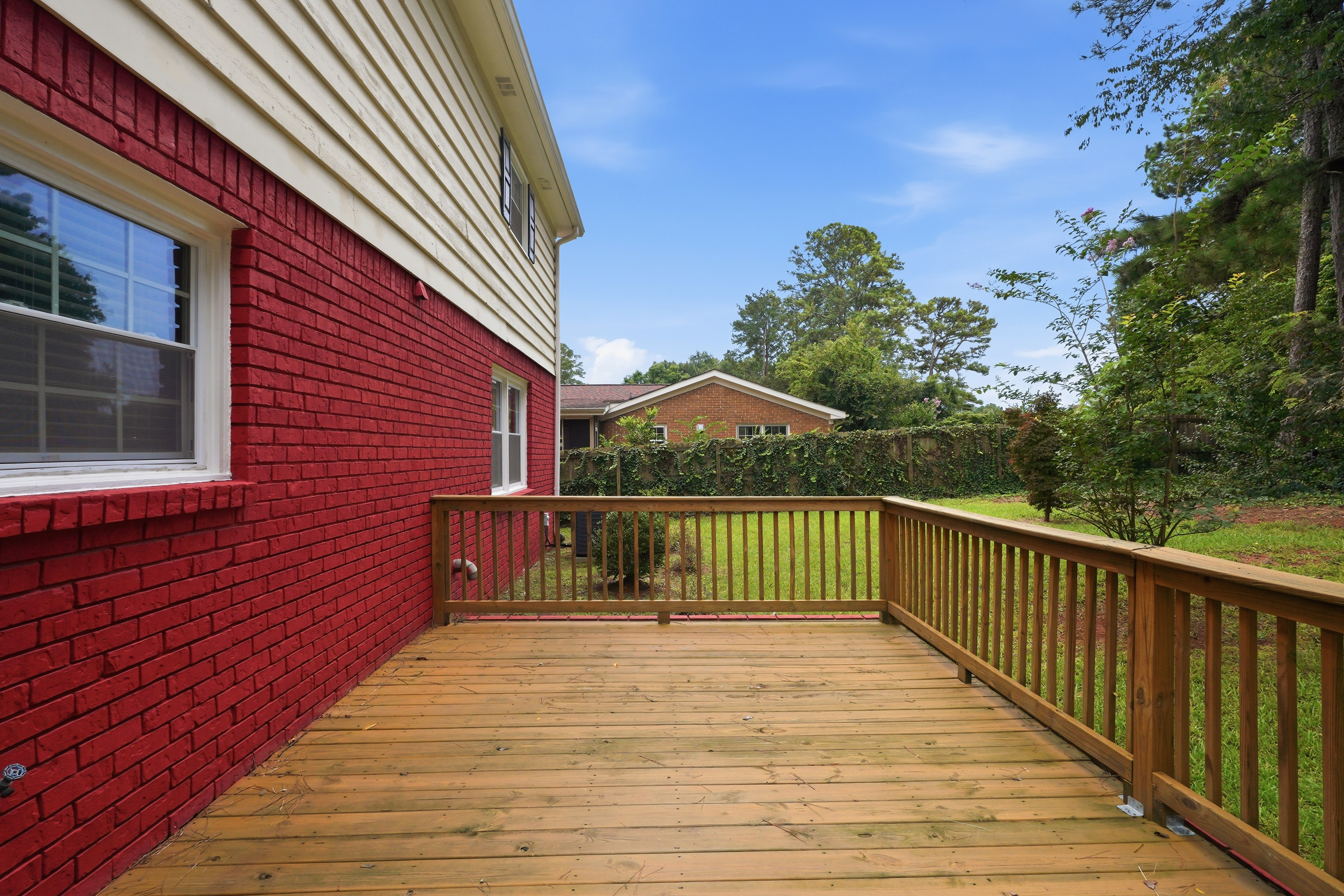 Photo 30 of 35 of 1604 Drayton Woods Dr, Tucker, GA