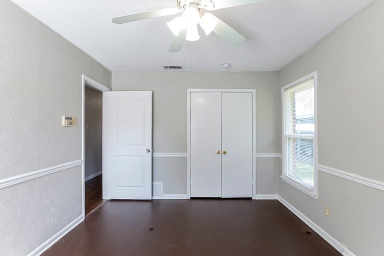 Photo 15 of 23 - 1618 Ridgeview St, Mesquite, TX 75149