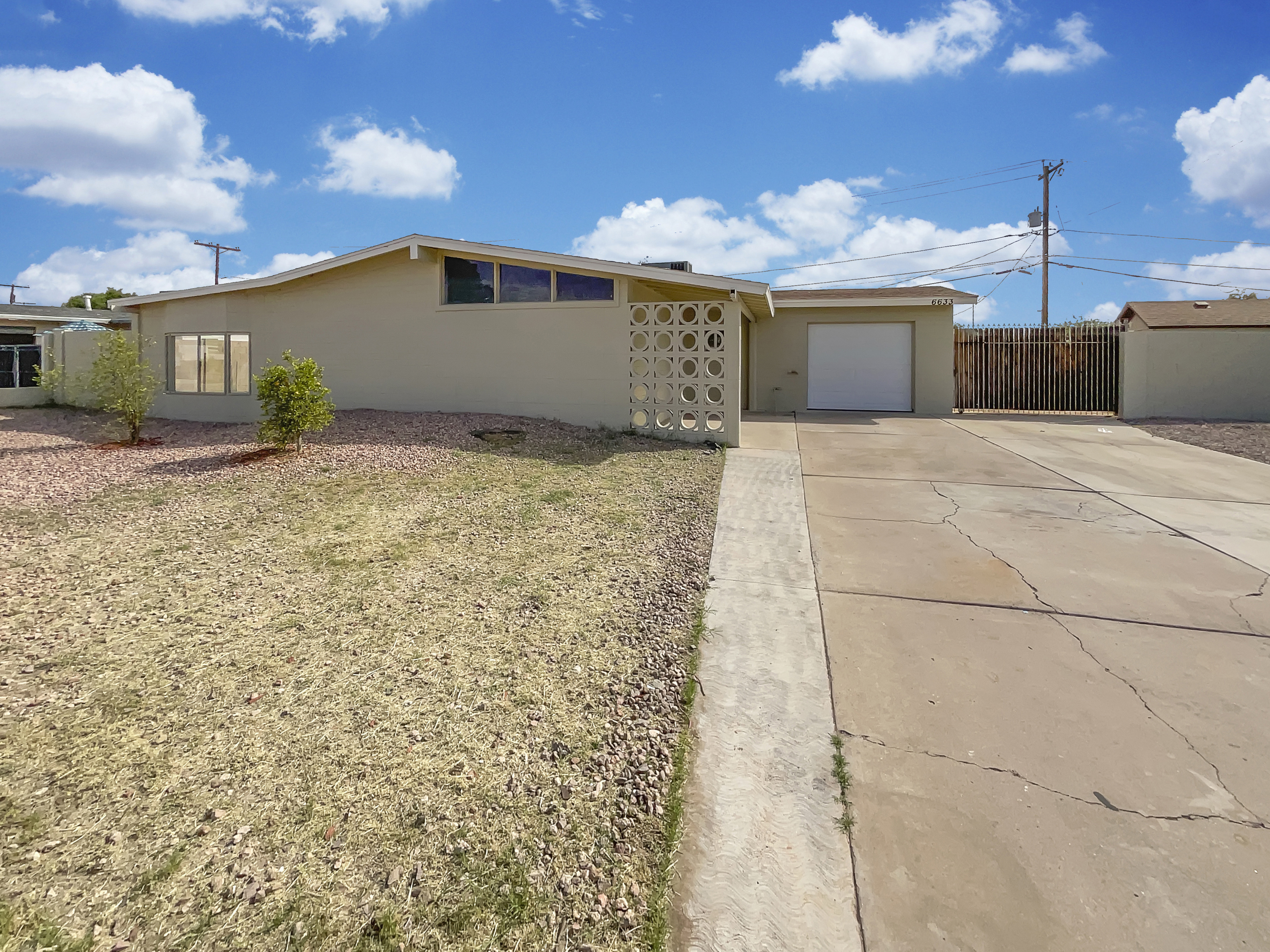 Photo 7 of 33 of 6633 W Colter St, Glendale, AZ