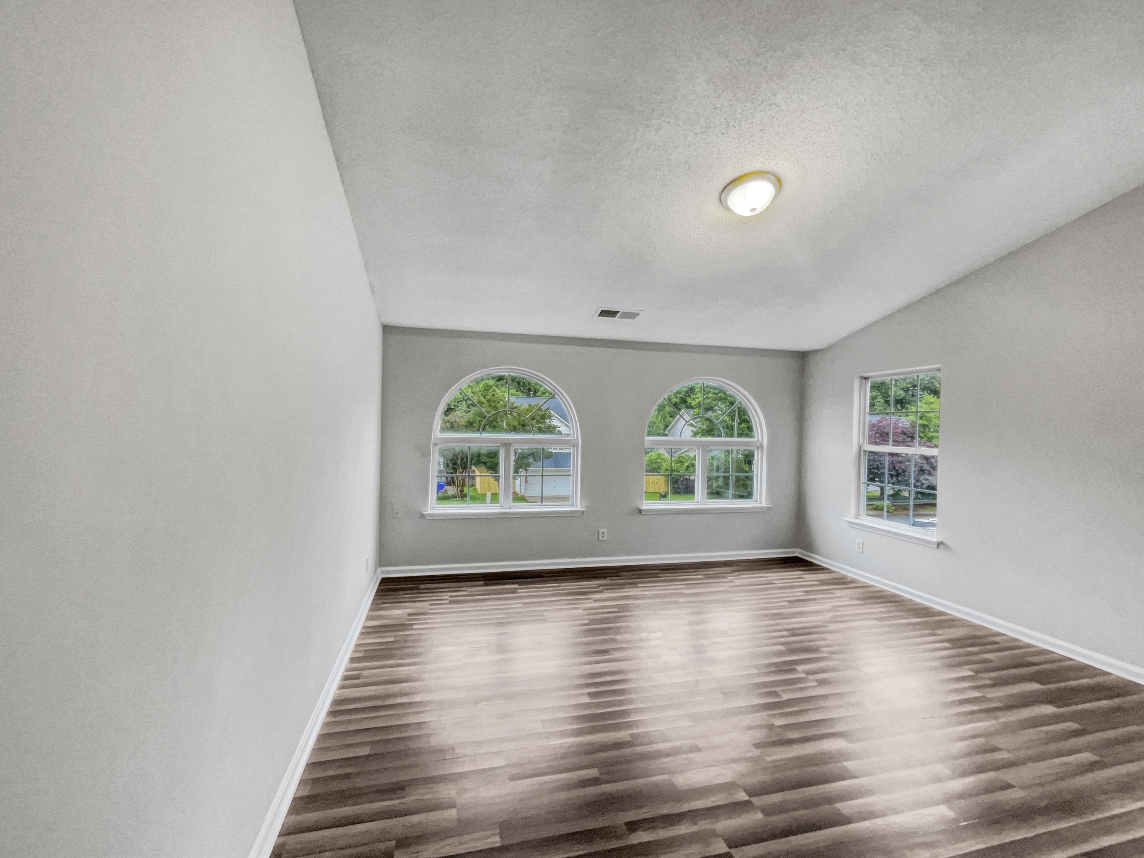 Photo 21 of 23 of 1216 Briarwood Dr, Mebane, NC