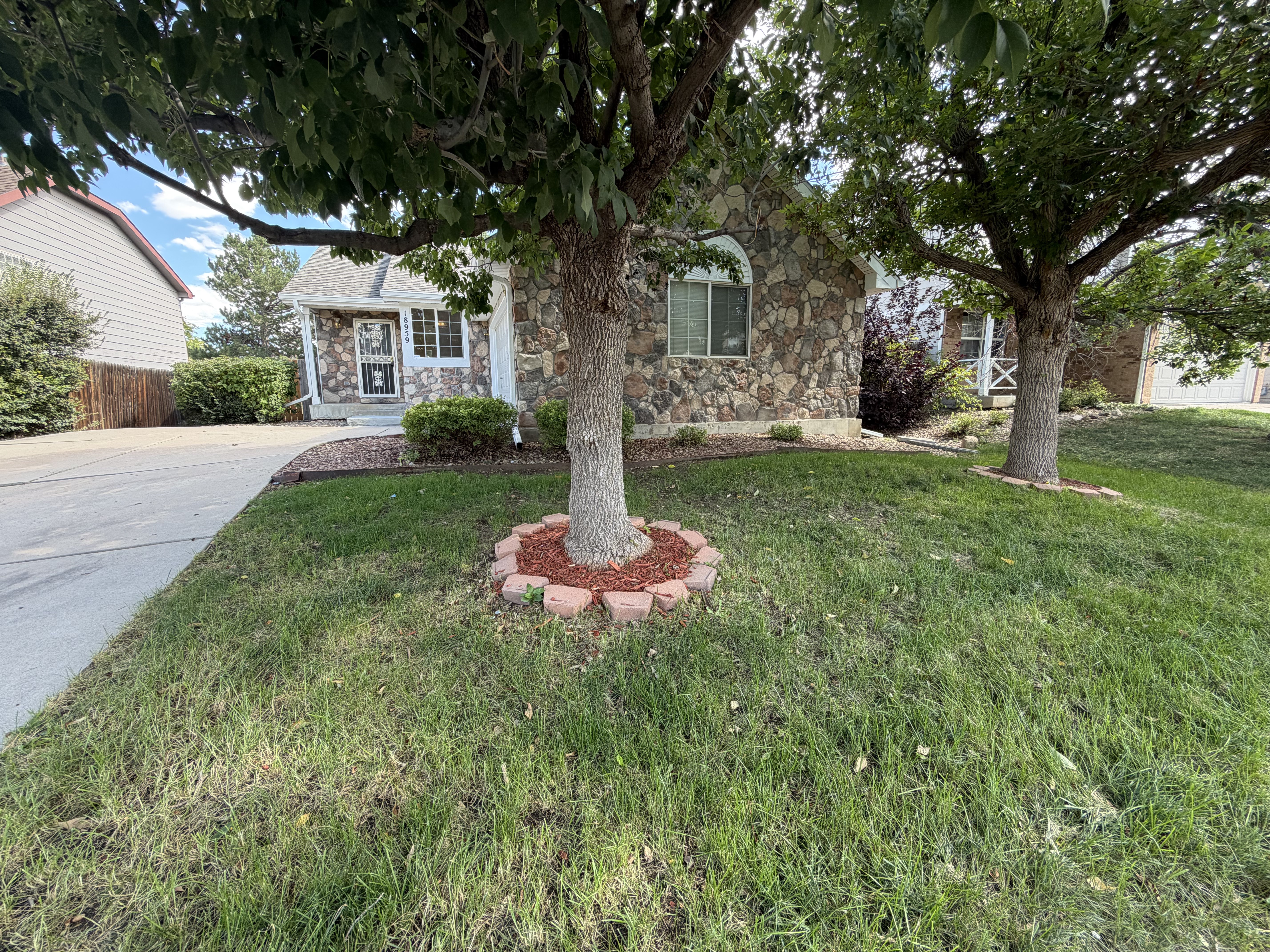 Photo 25 of 29 of 18959 E Linvale Pl, Aurora, CO