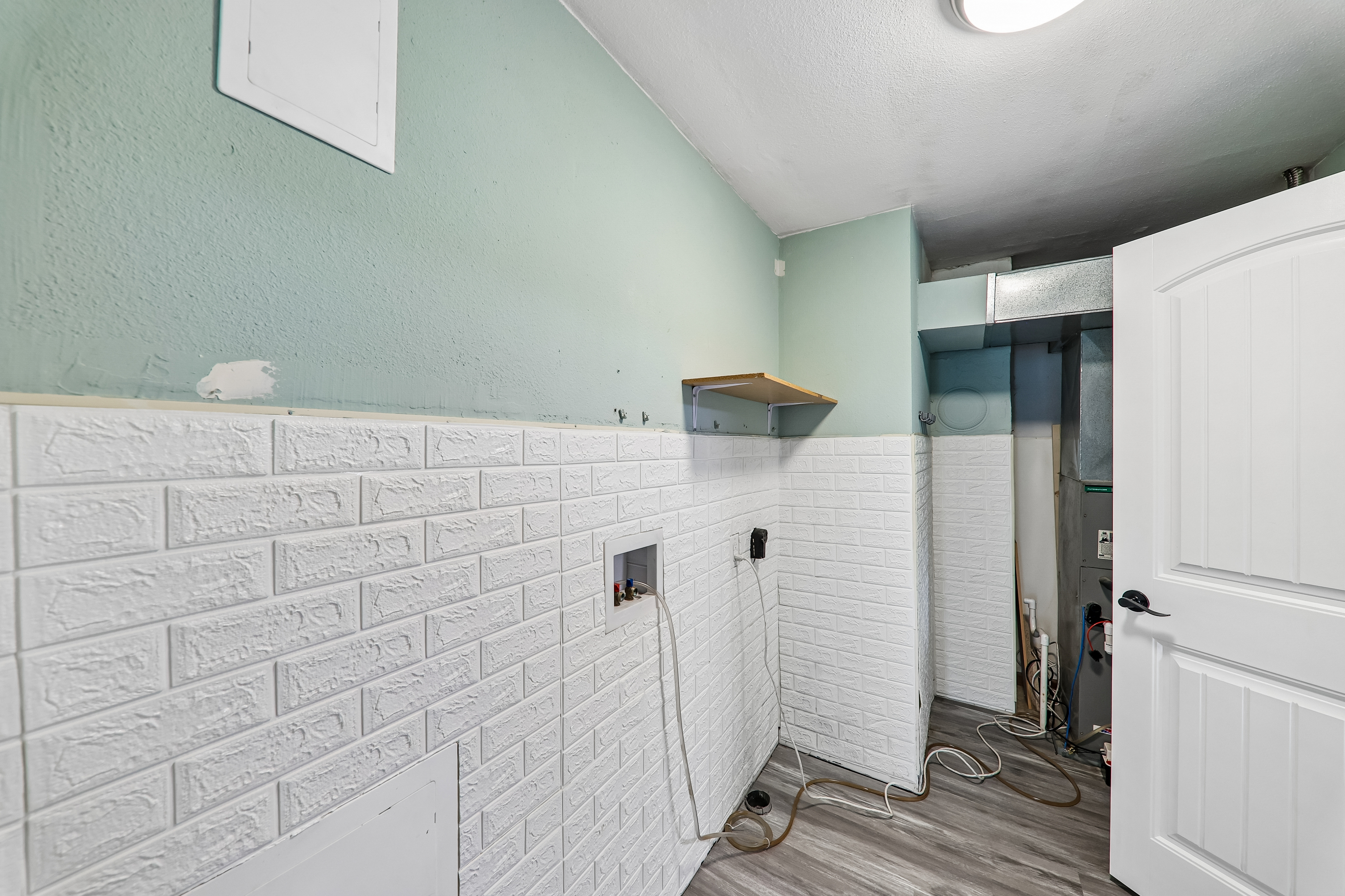 Photo 13 of 37 of 920 Maupin St, Saint Clair, MO