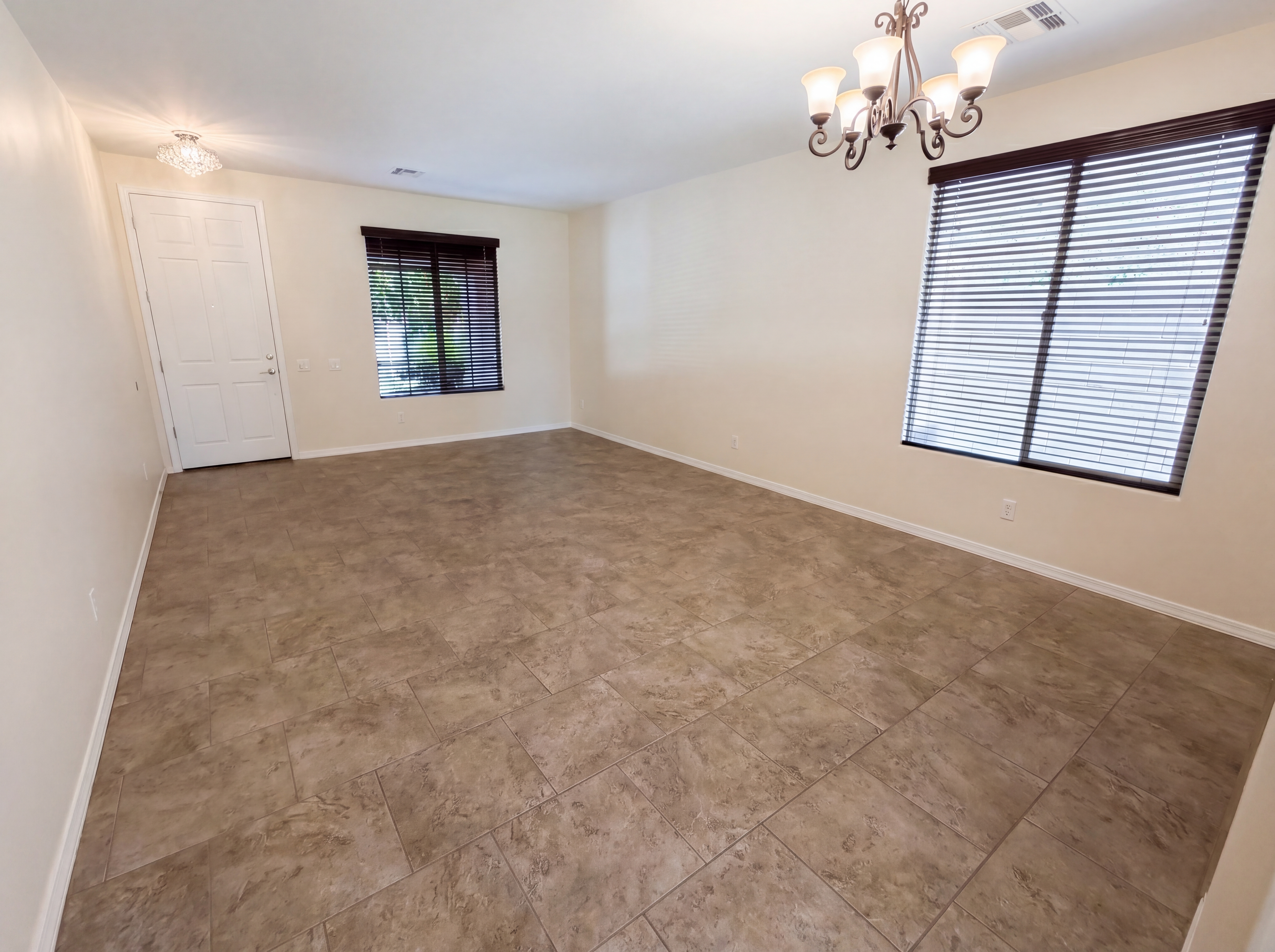 Photo 8 of 39 of 5227 W Bent Tree Dr, Phoenix, AZ
