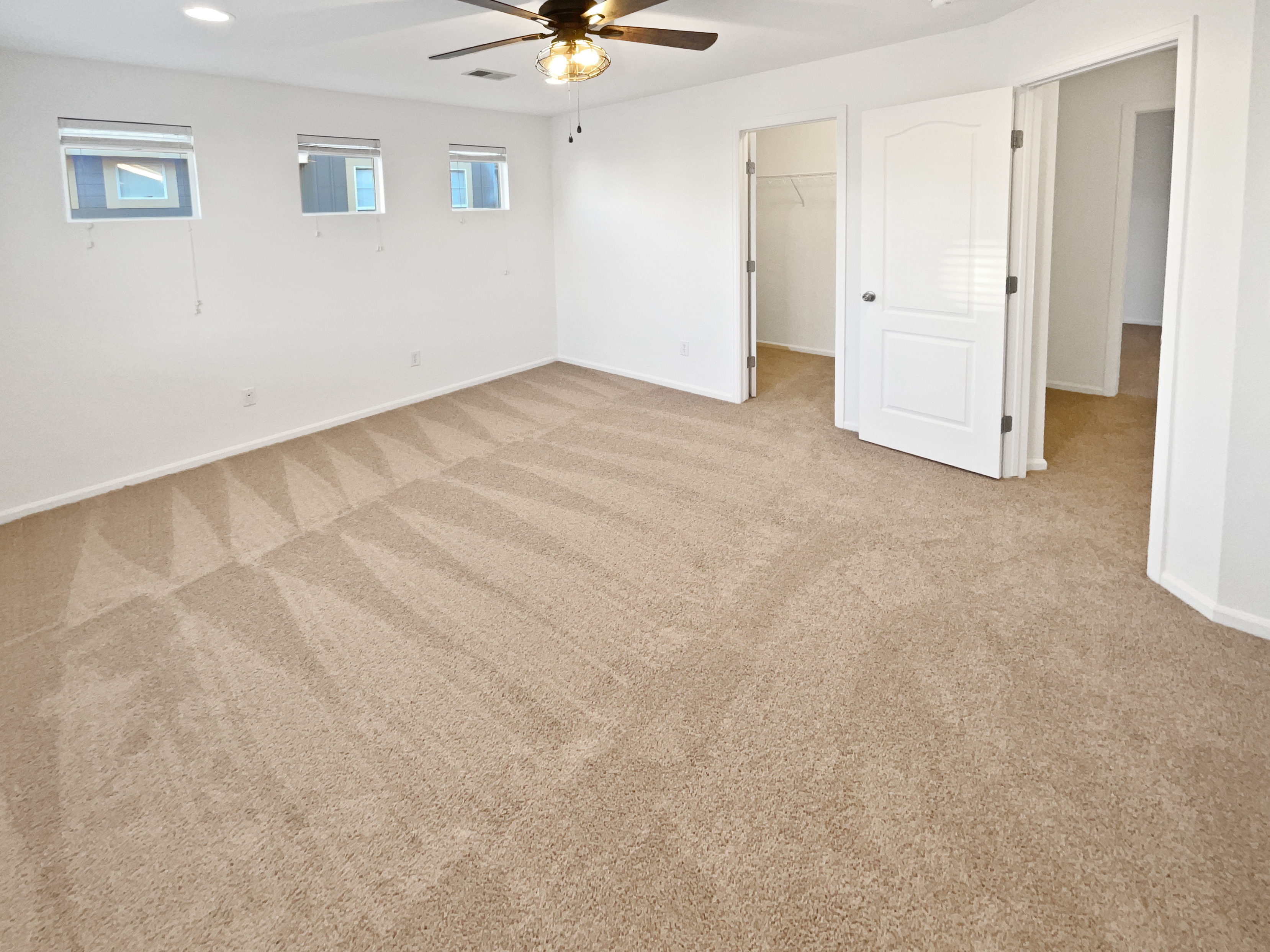Photo 4 of 27 of 18062 E 104th Pl, Commerce City, CO