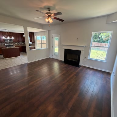 Property photo 3 of 538 Walnut Way