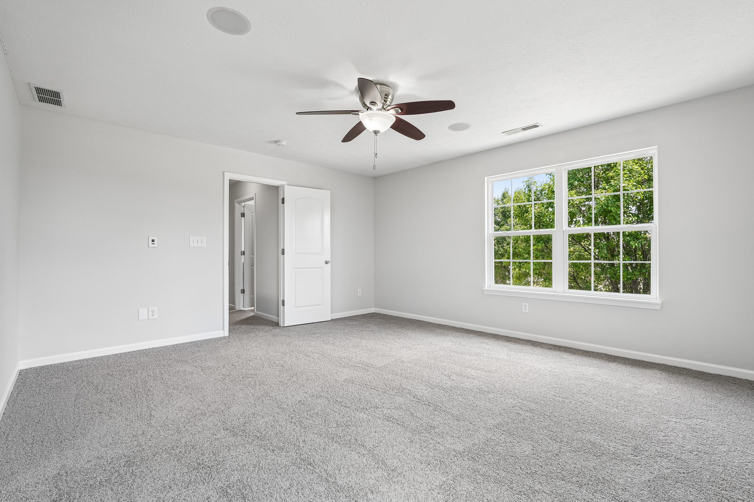 Photo 4 of 51 of 234 School House Dr, Greenfield, IN
