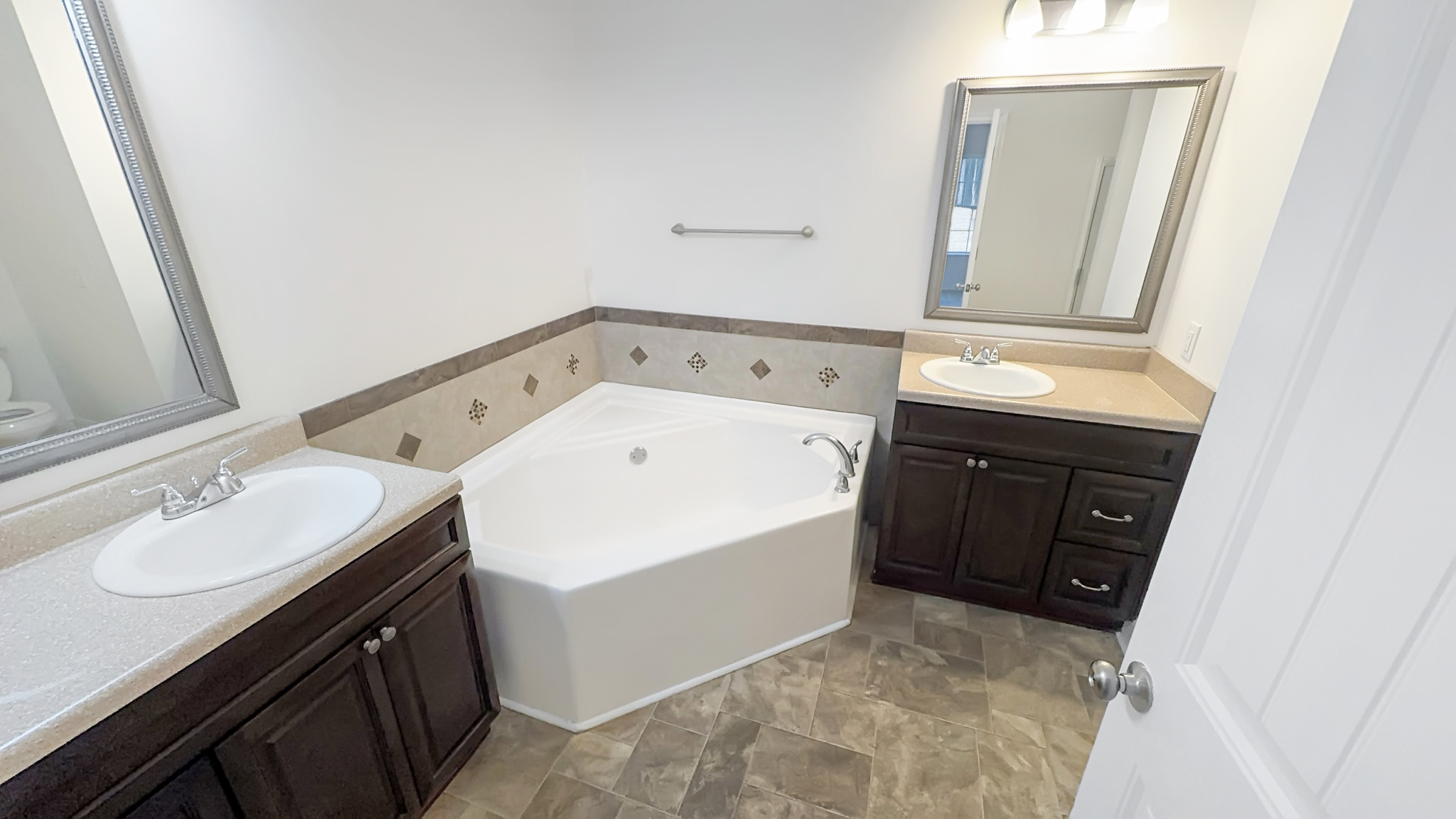 Photo 11 of 13 of 98 Cole Ct SE, Ludowici, GA