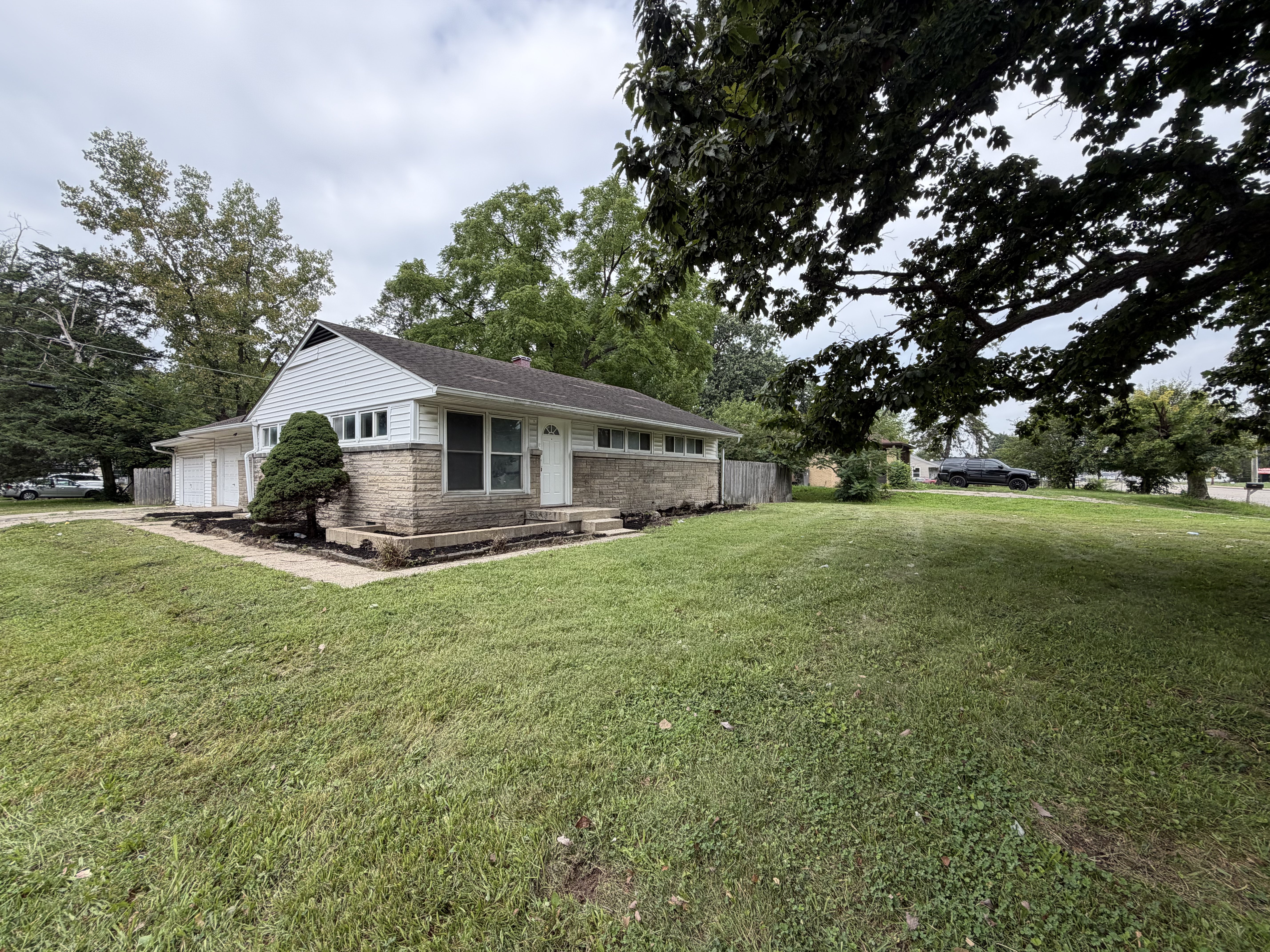 Photo 13 of 19 of 3202 N Arlington Ave, Indianapolis, IN