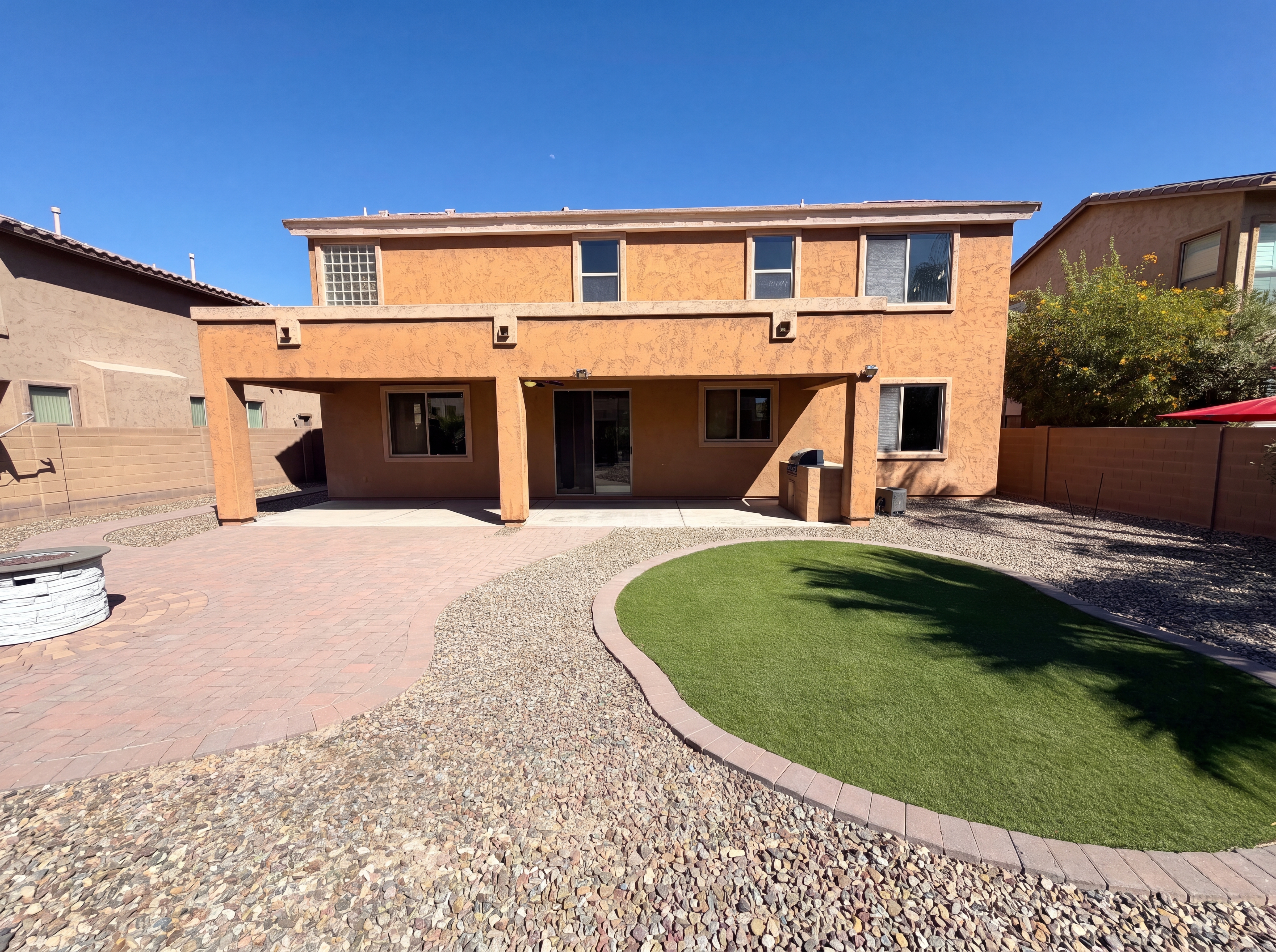 Photo 5 of 37 of 5032 W Yearling Rd, Phoenix, AZ
