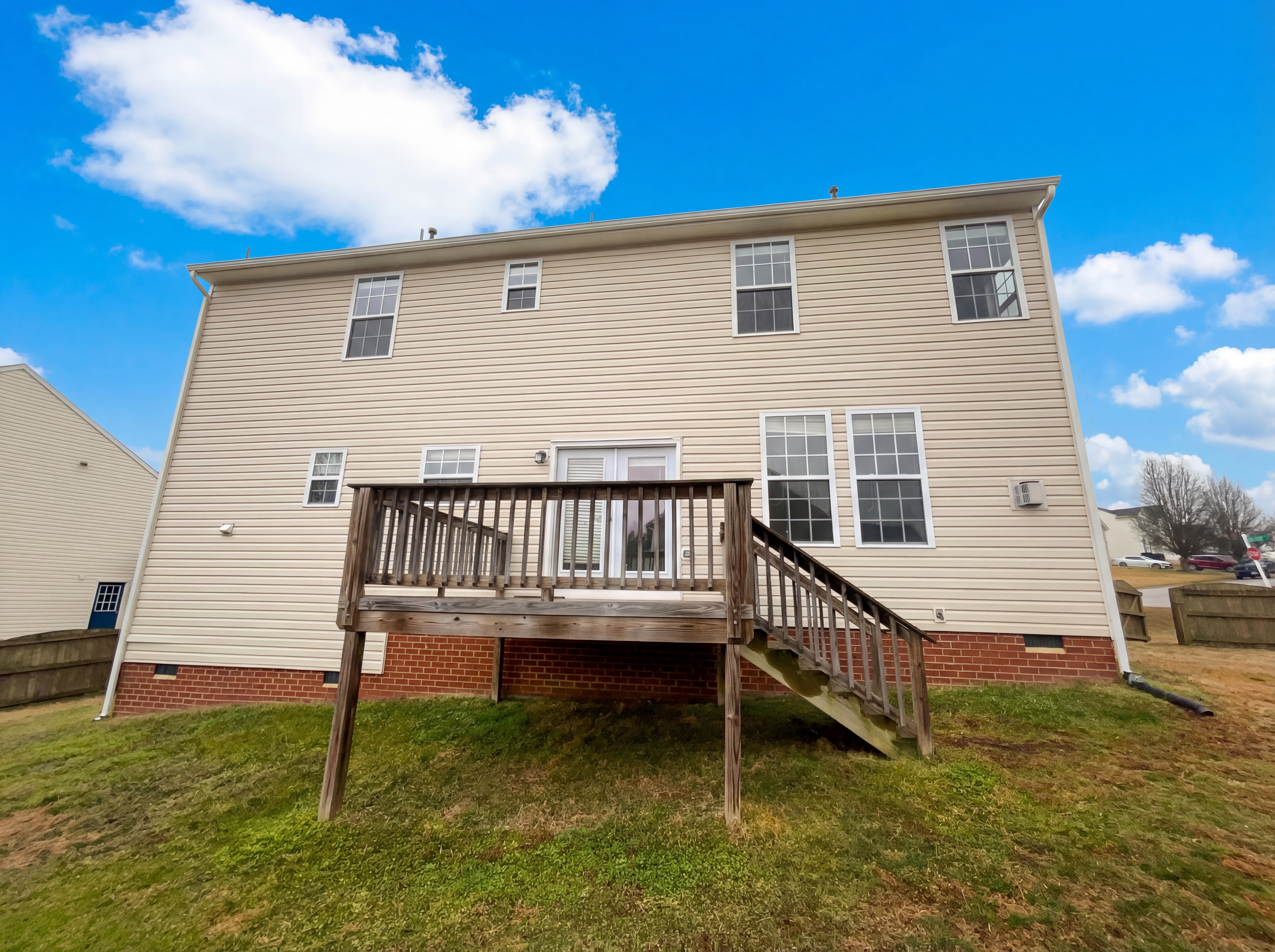 Photo 5 of 21 of 13166 Stockleigh Dr, Chester, VA
