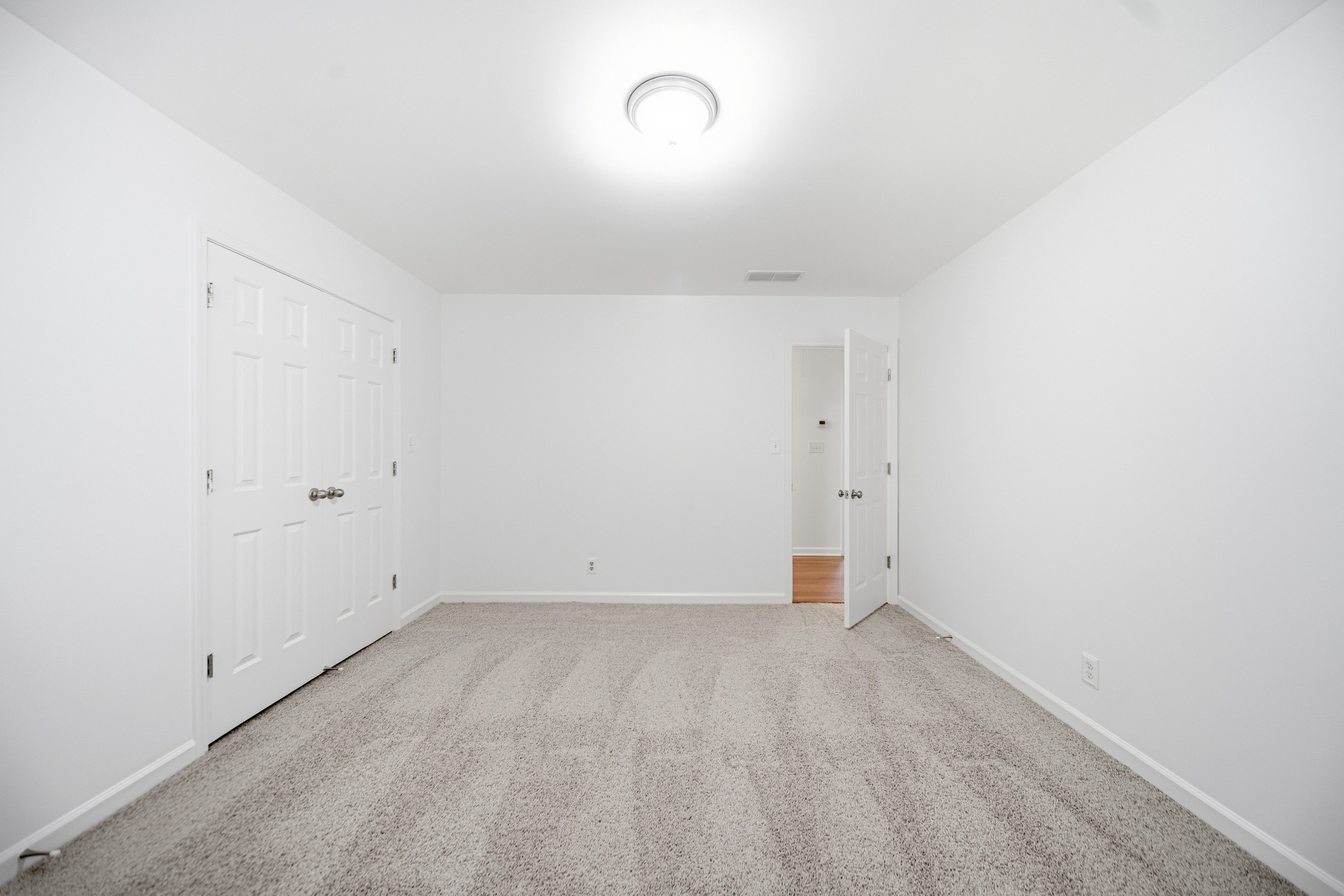 Photo 4 of 36 of 1440 Shade Tree Way, Alpharetta, GA