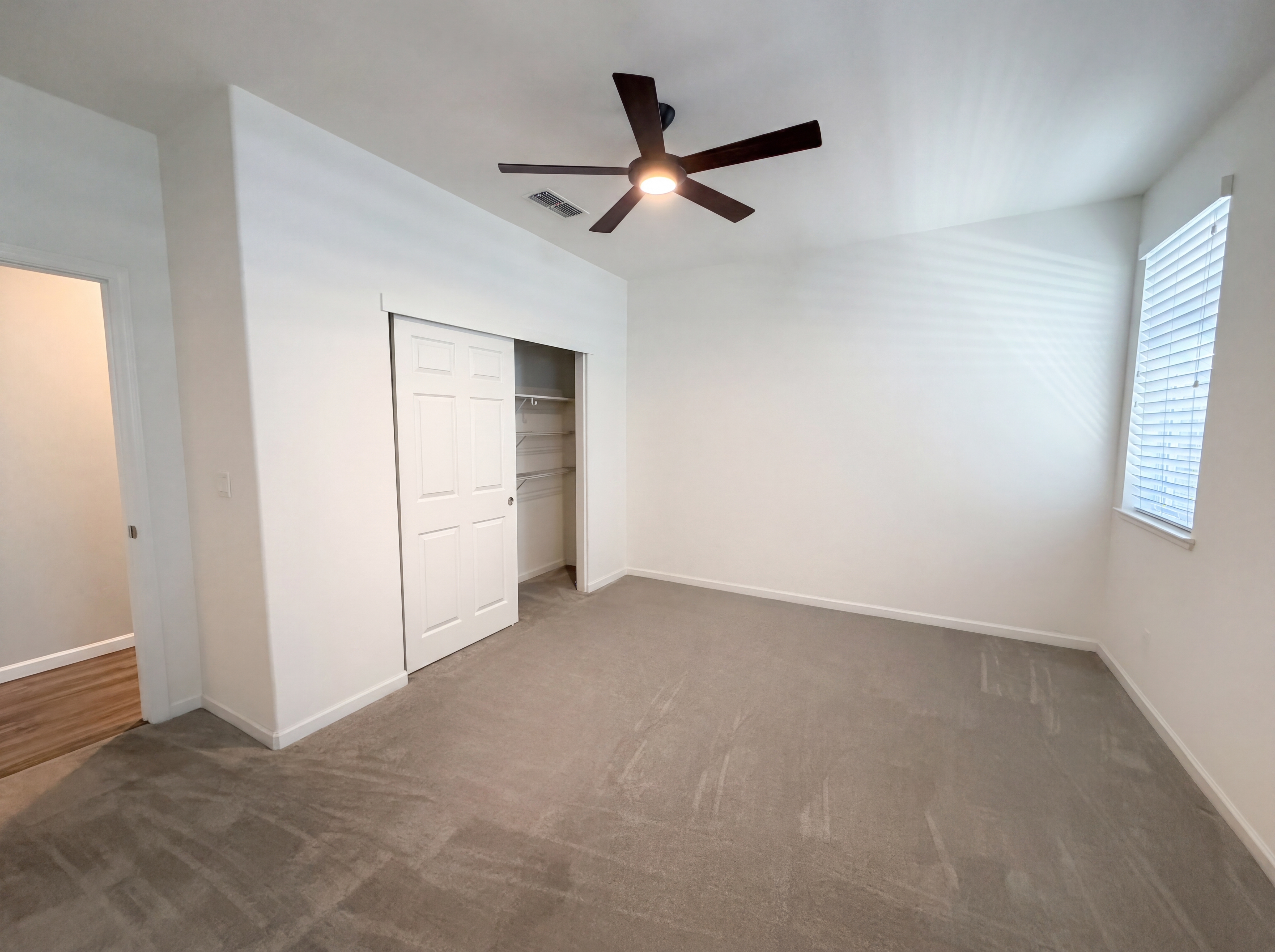 Photo 12 of 23 of 3935 Deergrass Cir, Rocklin, CA