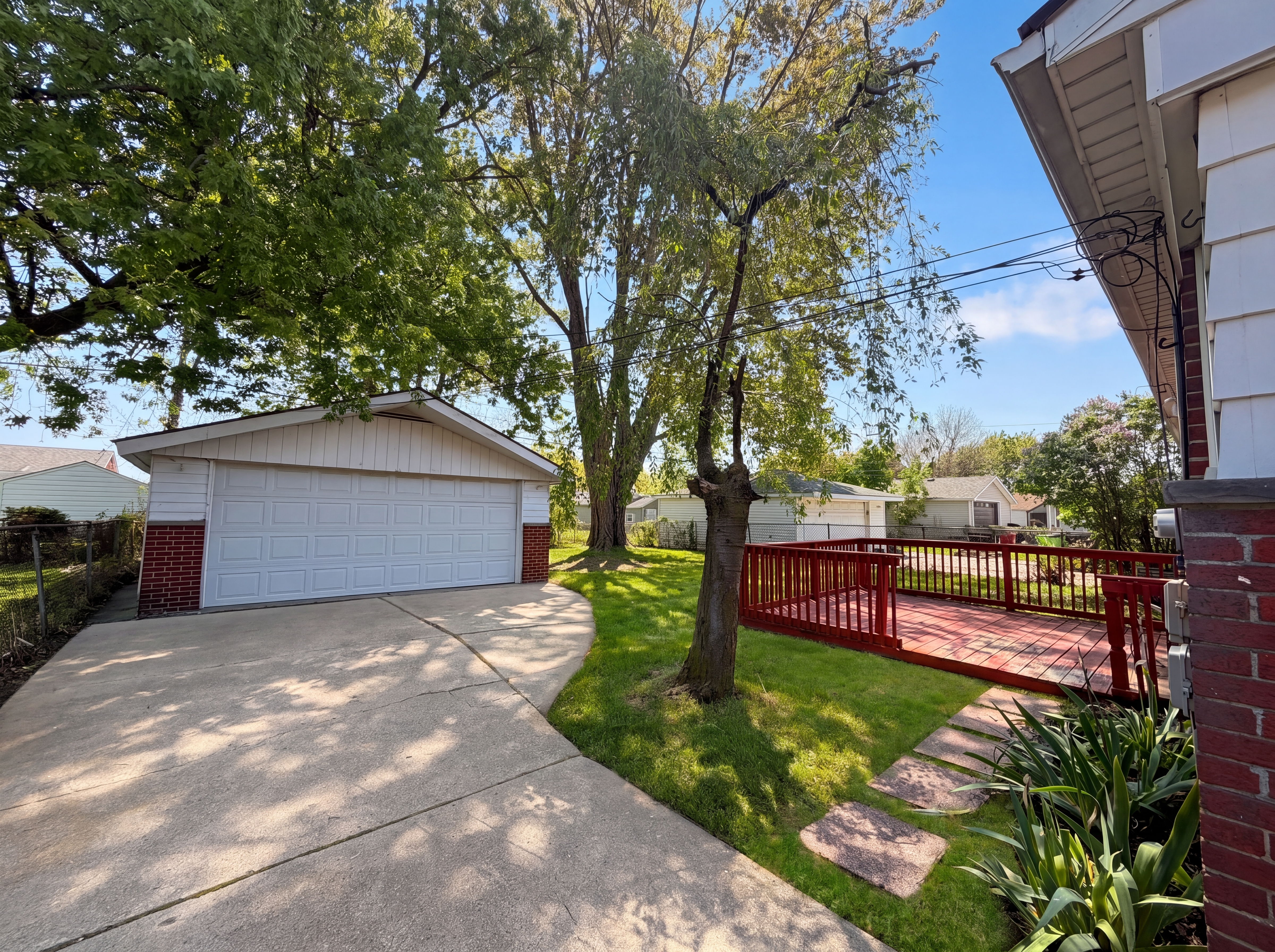 Photo 15 of 18 of 28832 Kaufman St, Roseville, MI