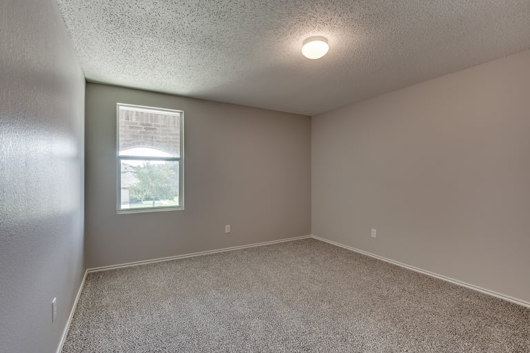 Photo 19 of 28 - 2657 Island Bay Way, Little Elm, TX 75068