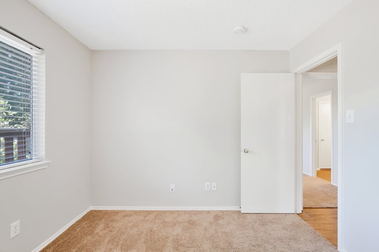 Photo 18 of 24 - 8567 Garden Springs Dr, Fort Worth, TX 76123