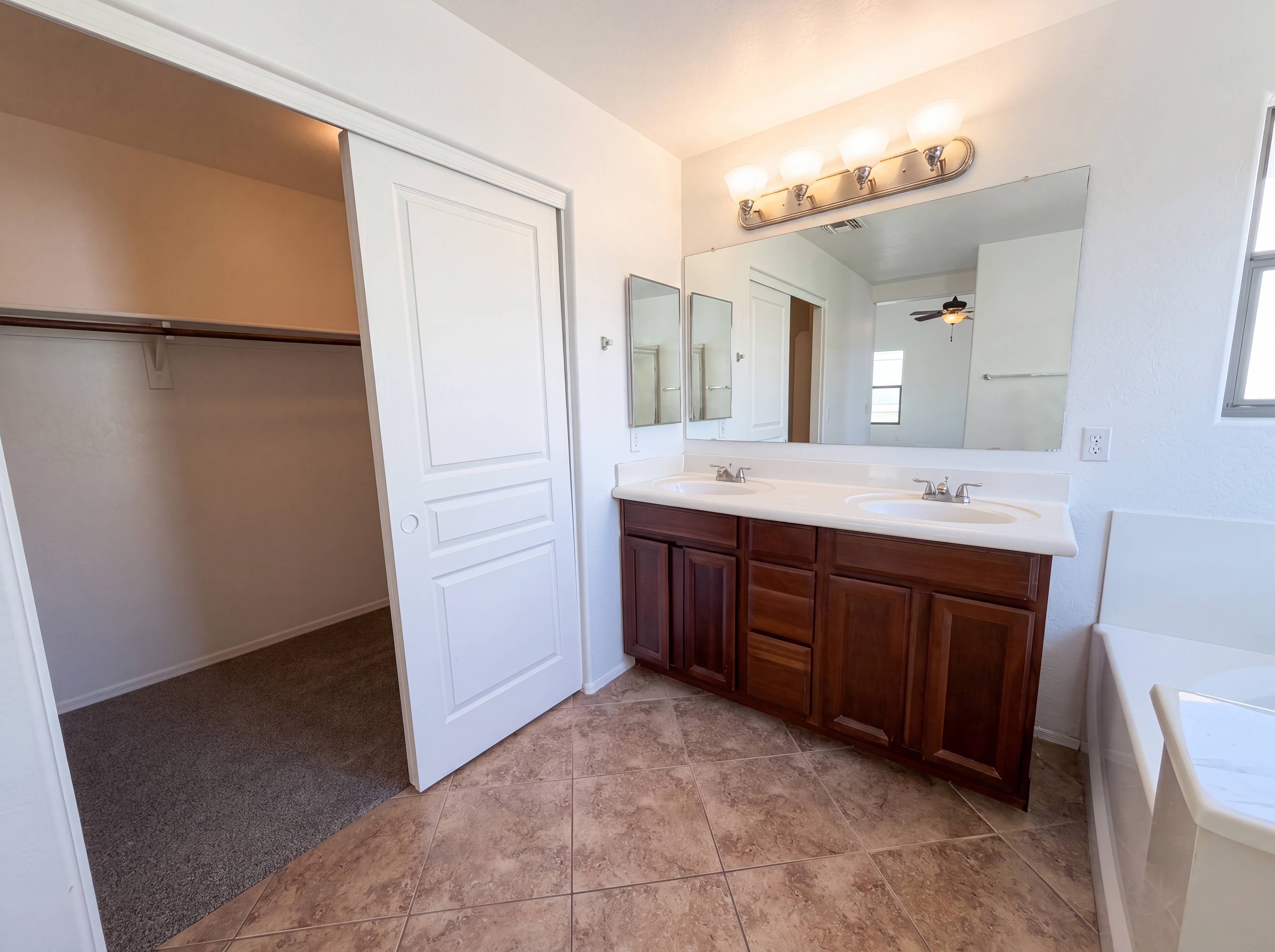Photo 19 of 38 of 3769 E Flamingo Way, Gilbert, AZ