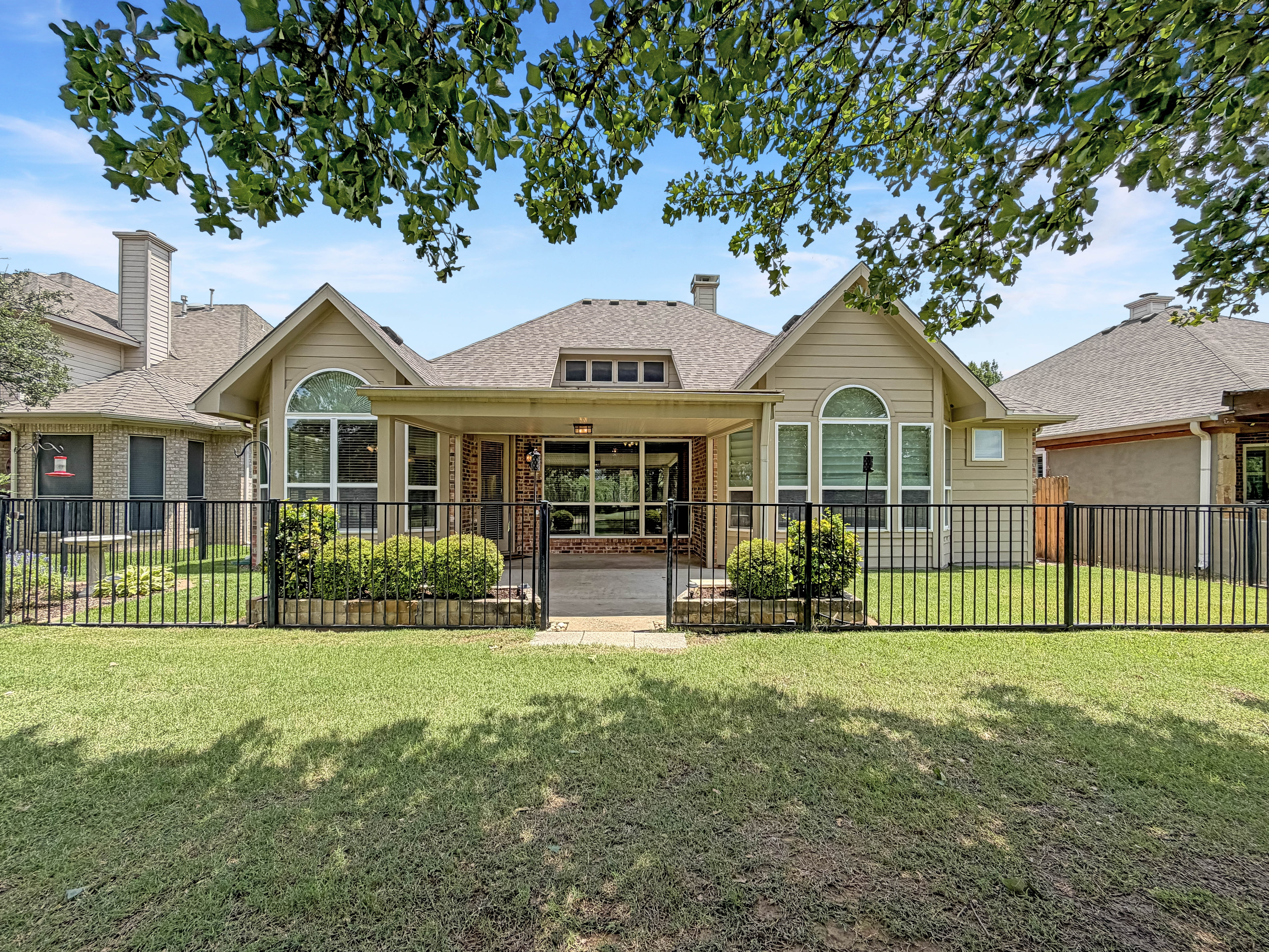 Photo 32 of 36 of 2316 Watercrest Dr, Keller, TX