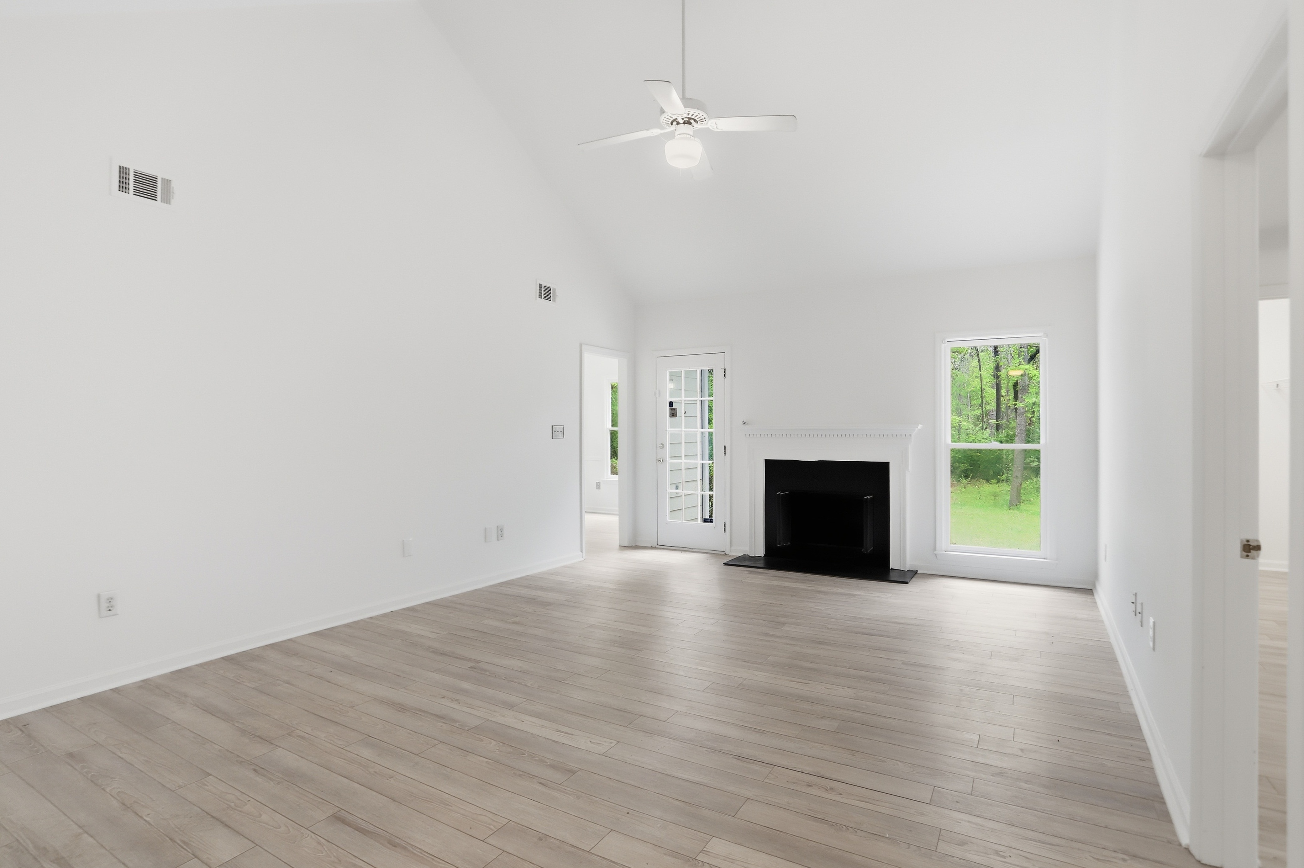 Photo 3 of 31 of 120 Brookstone Ct, Athens, GA