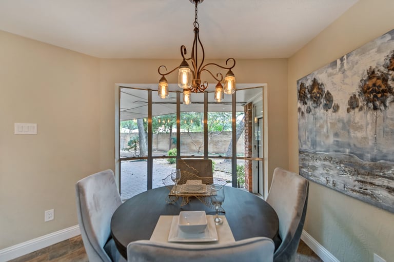 Photo 3 of 40 - 1526 Jody Ln, Irving, TX 75061