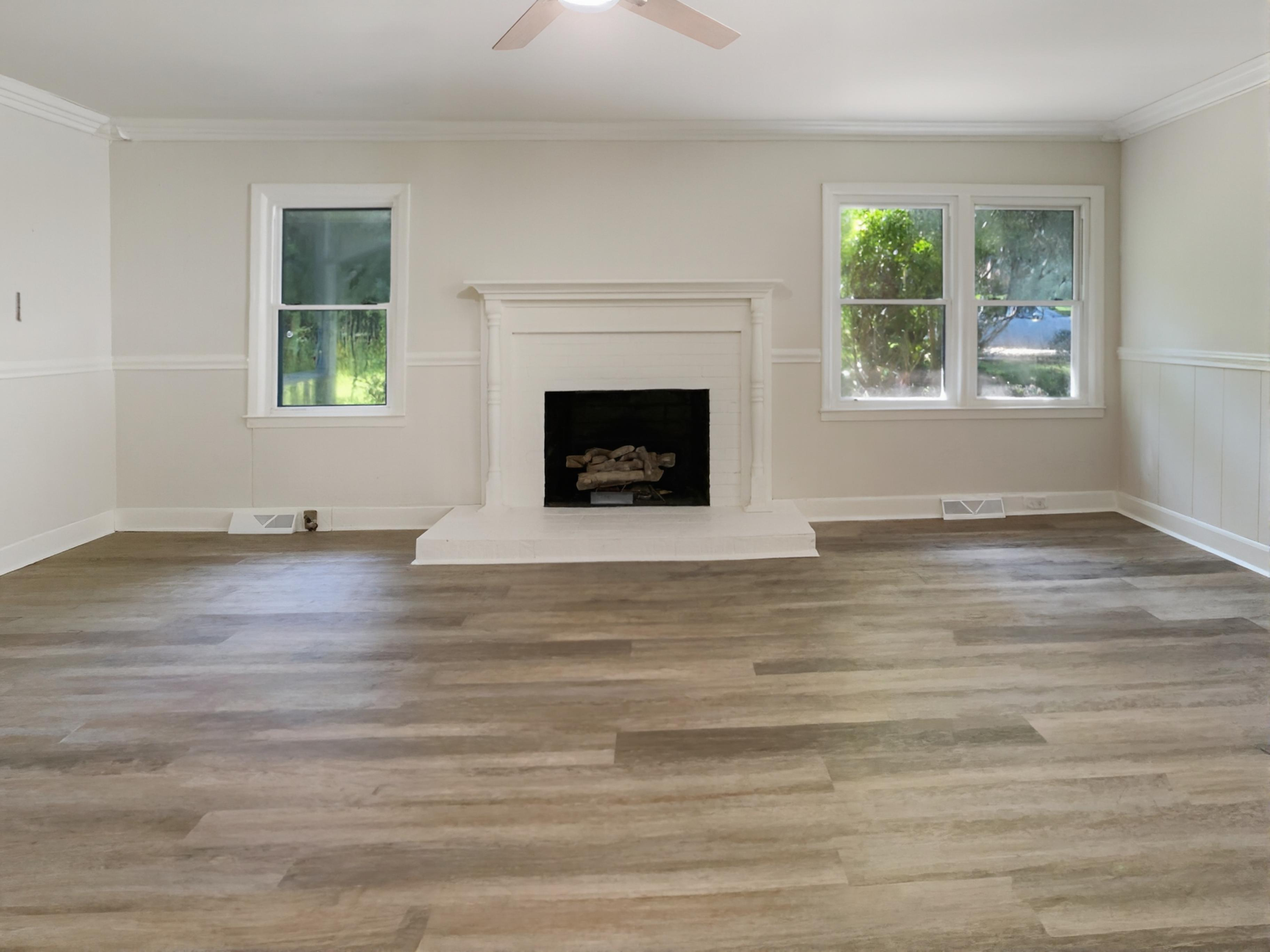 Photo 2 of 17 of 711 Forest Rd, Rock Hill, SC