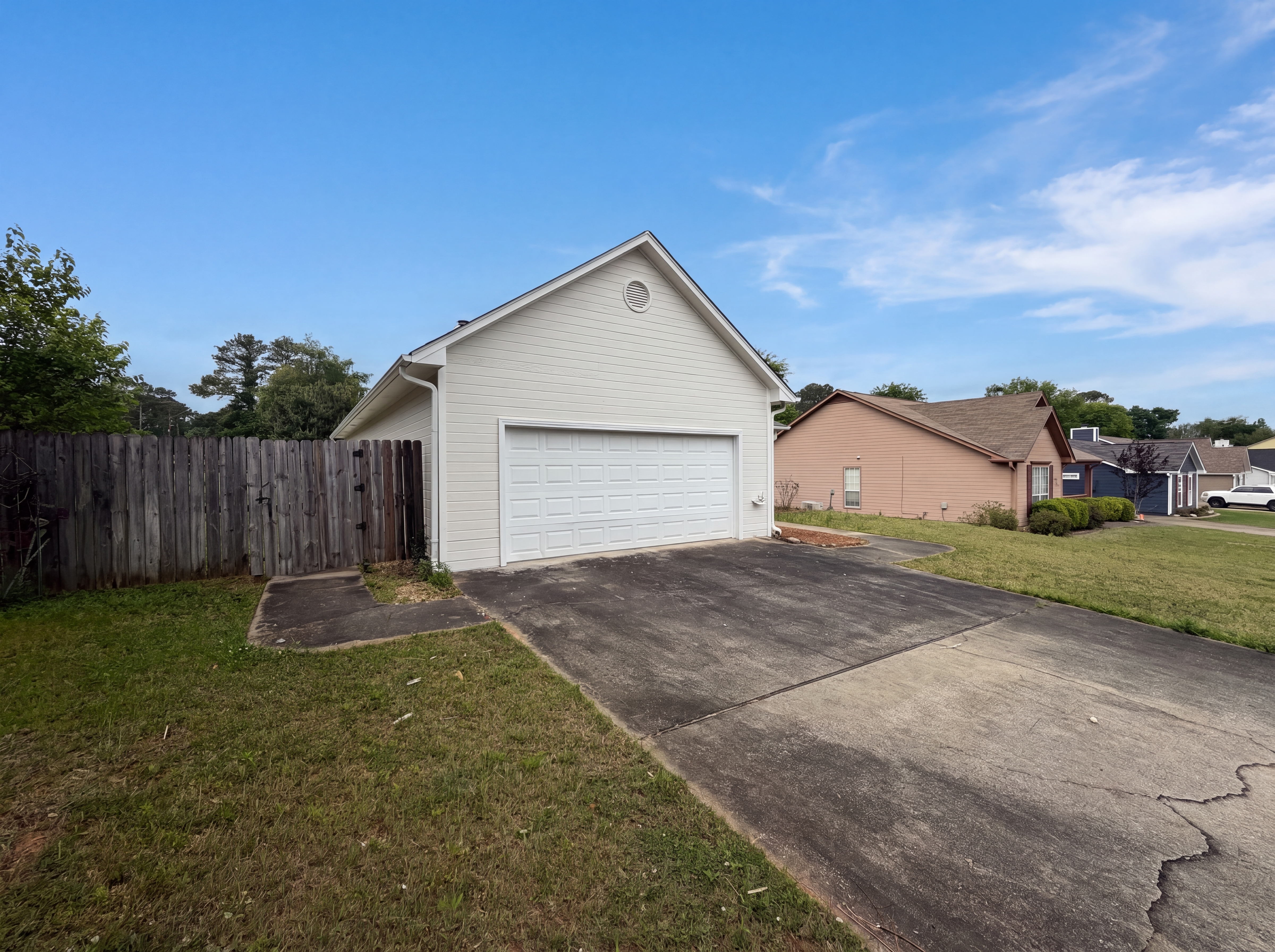 Photo 18 of 20 of 101 Cambridge Pointe Dr, Alabaster, AL