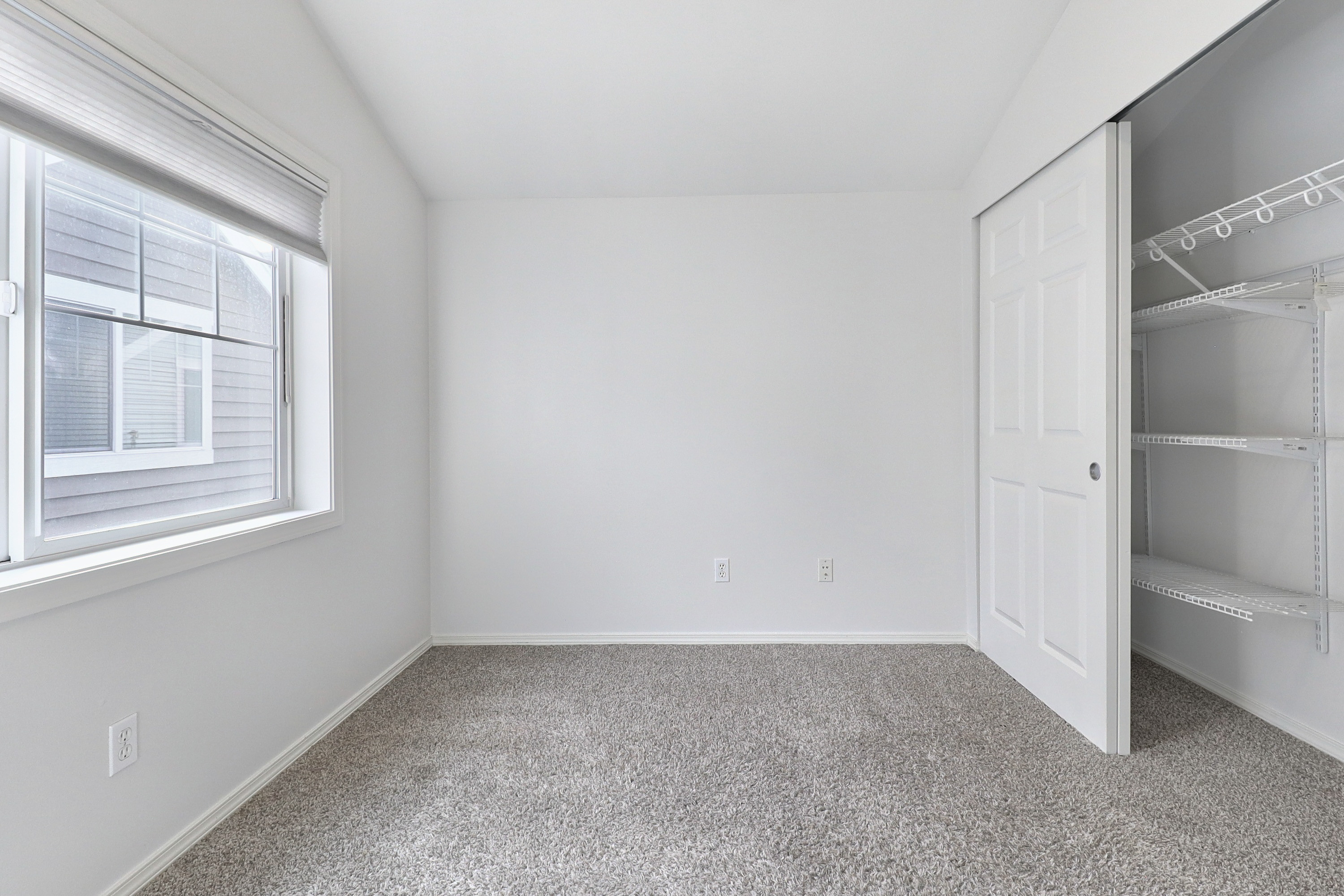 Photo 12 of 21 of 8504 Nesbit Ave N, Seattle, WA