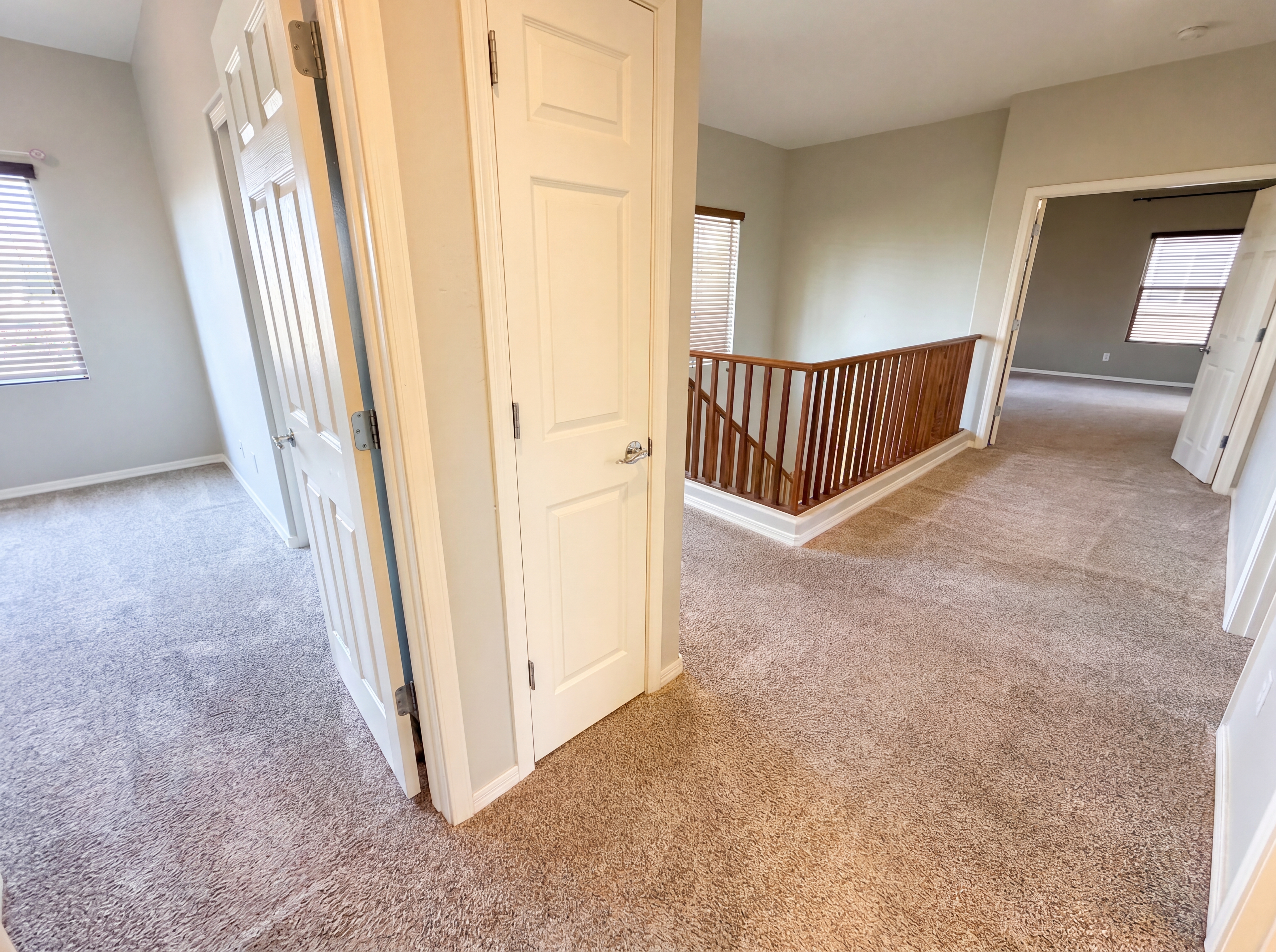 Photo 22 of 49 of 5509 W Rowel Rd, Phoenix, AZ
