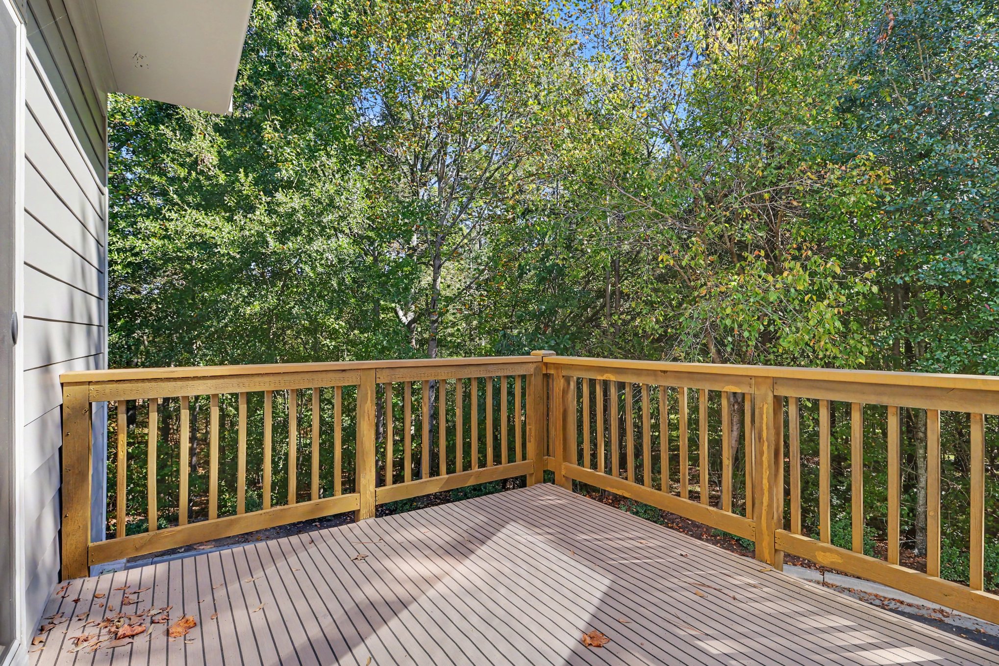 Photo 5 of 19 of 7910 Willoughby Ct, Alpharetta, GA