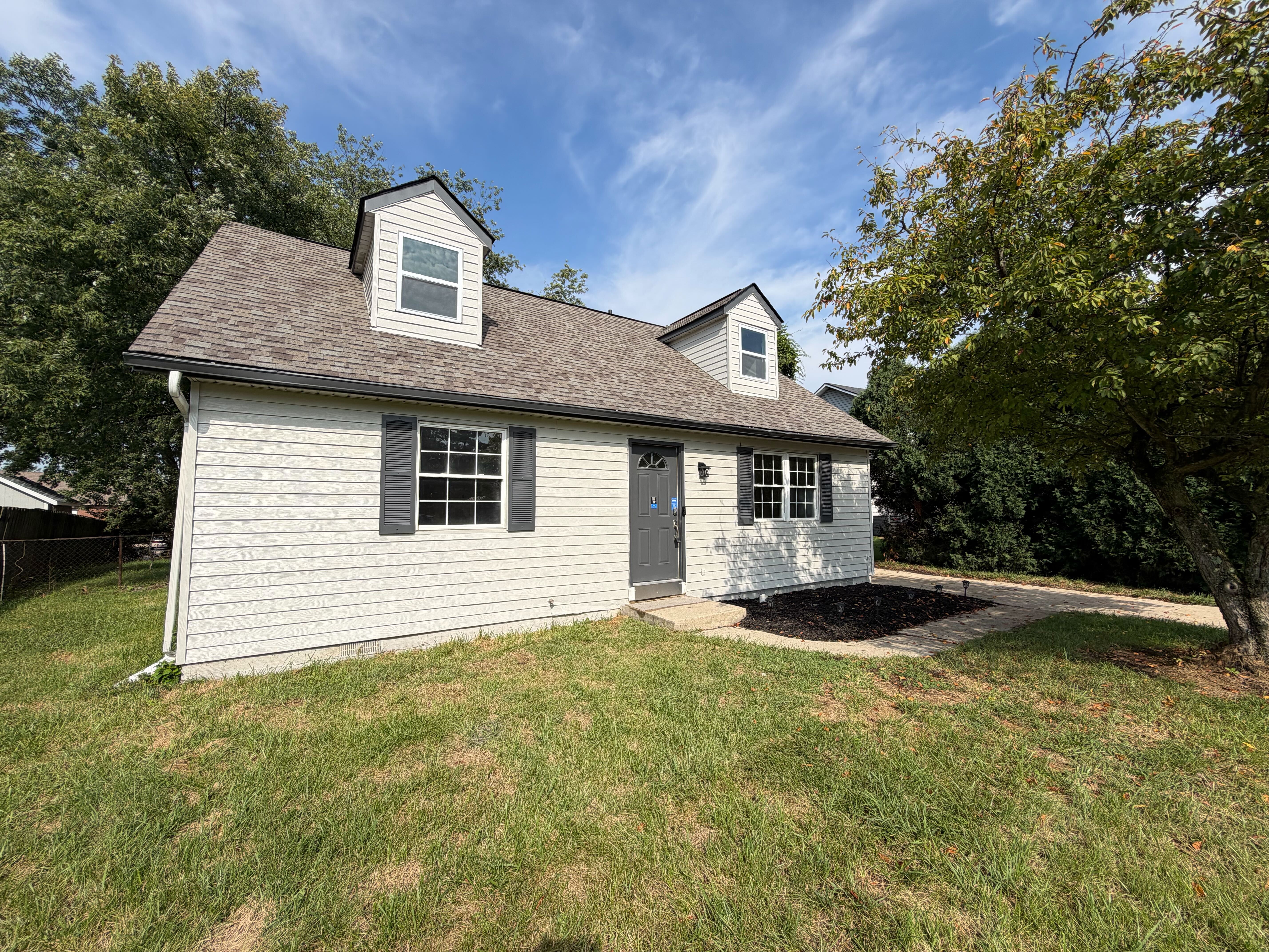 Photo 30 of 38 of 6363 Sandric Ln, Liberty Township, OH