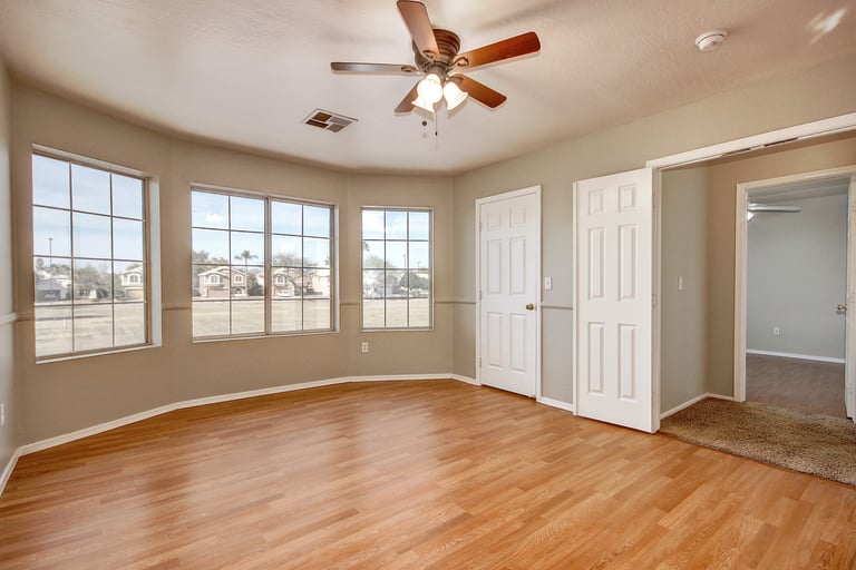 Photo 5 of 33 - 7529 E Monte Ave, Mesa, AZ 85209