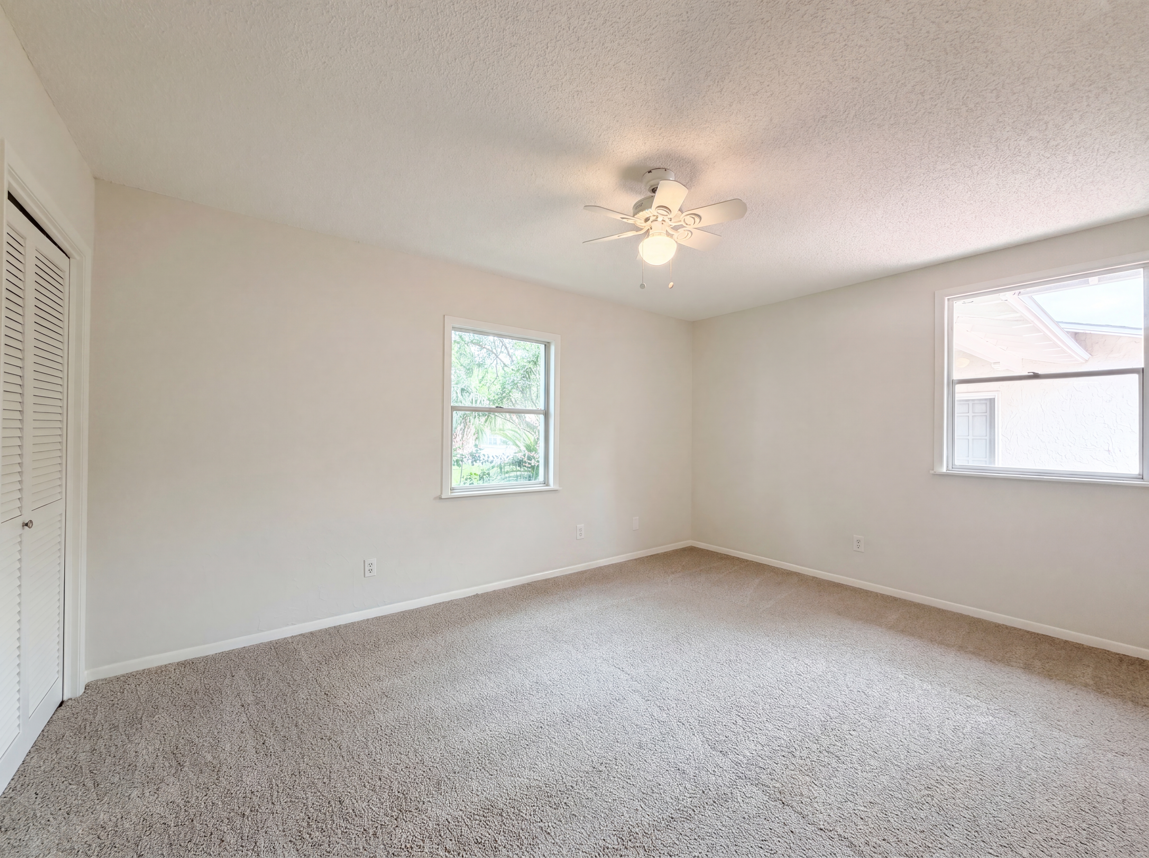 Photo 17 of 29 of 4412 Travelers Rd, Jacksonville, FL