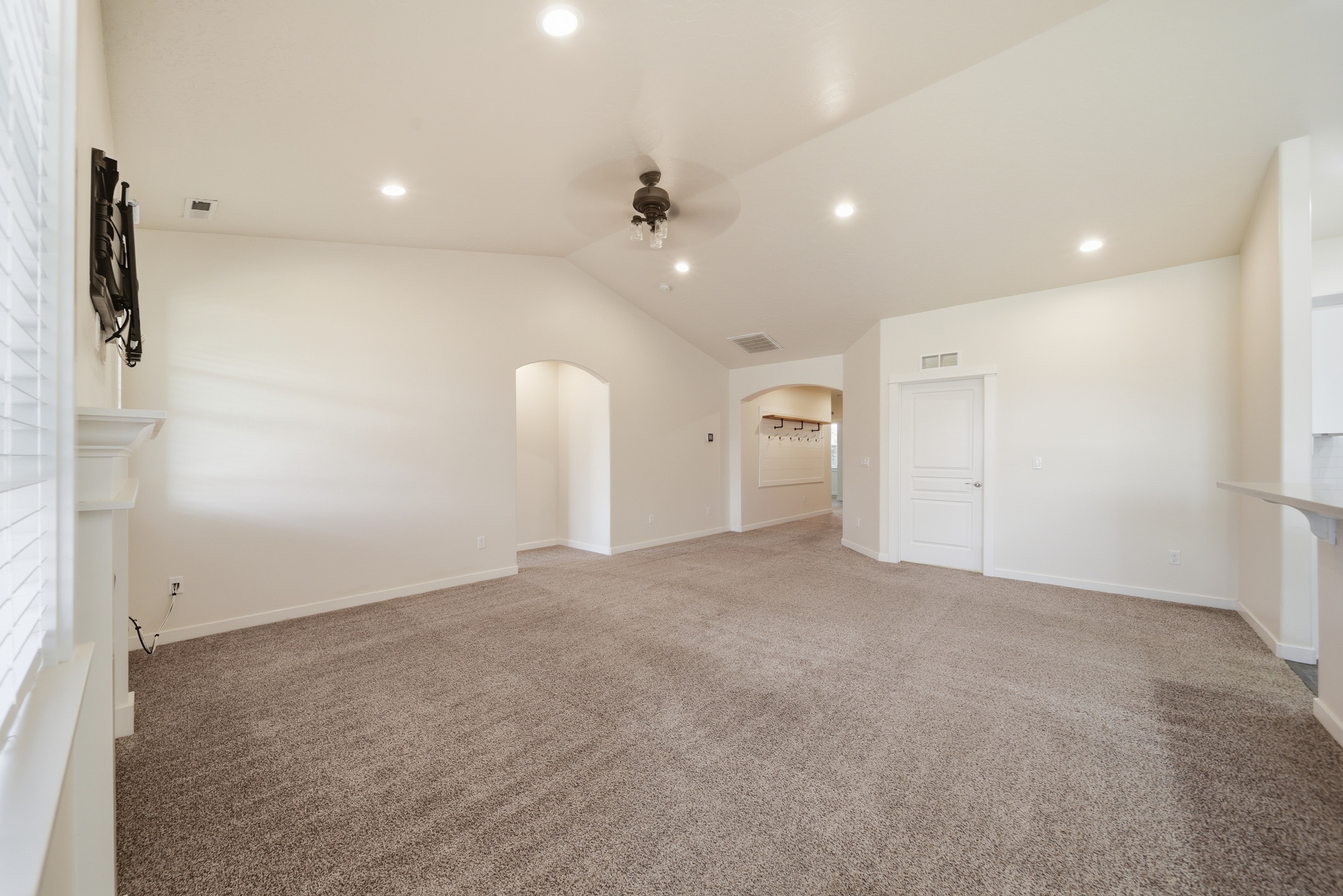 Photo 7 of 34 of 6125 W Mattawa Dr, Meridian, ID