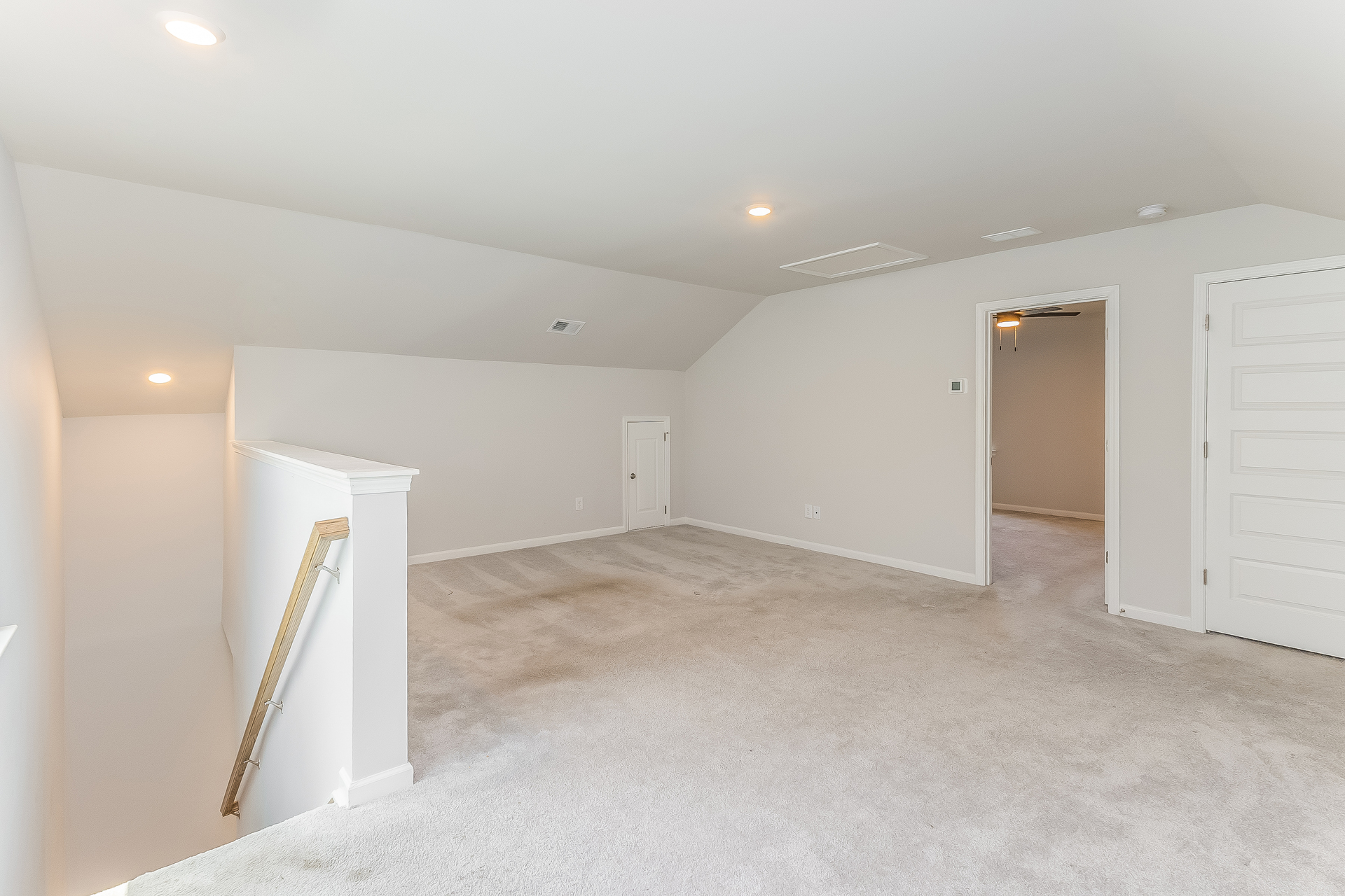 Photo 4 of 23 of 216 Red Bluff St, Summerville, SC