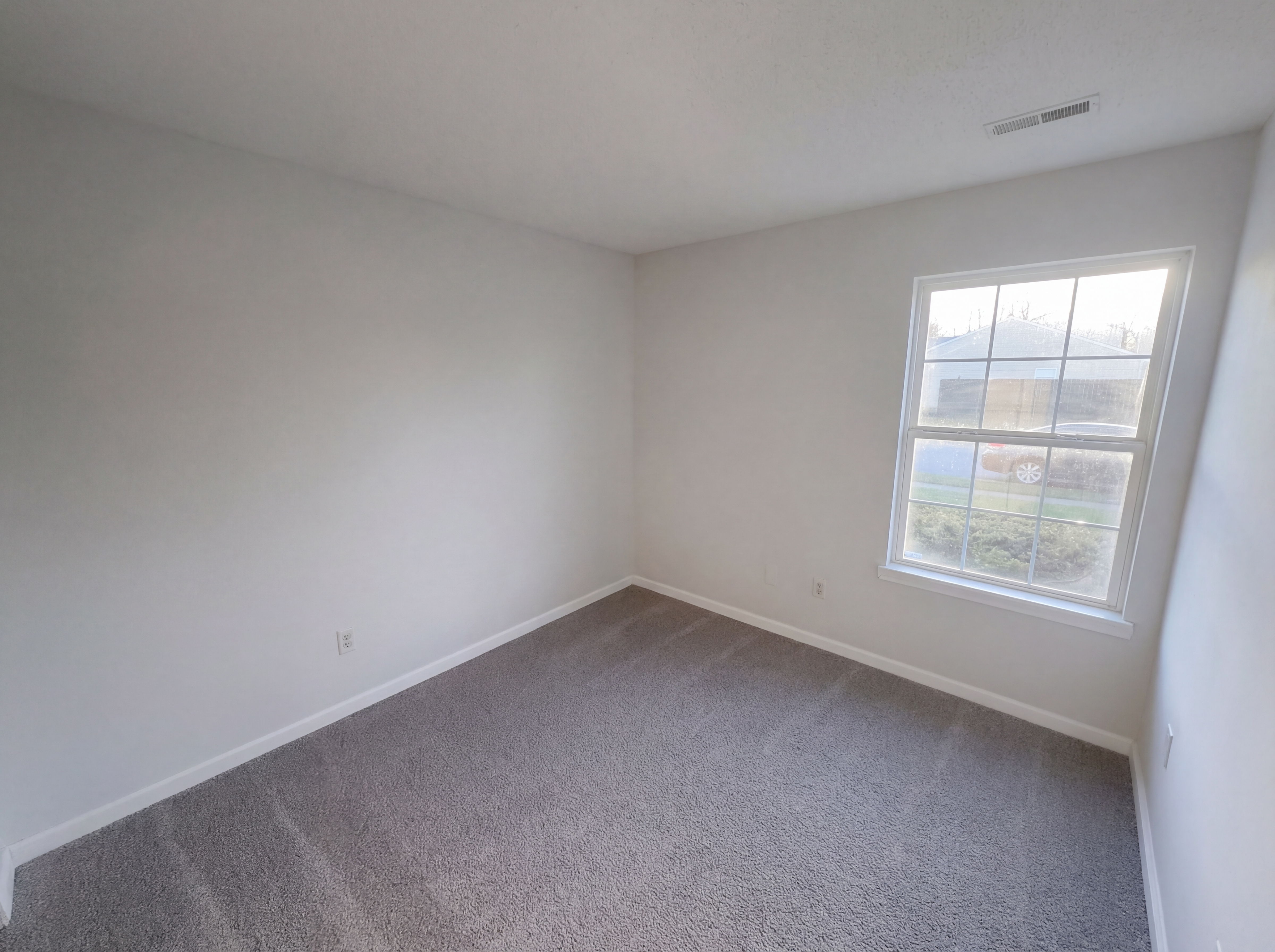 Photo 17 of 20 of 6654 Hazelhatch Dr, Indianapolis, IN