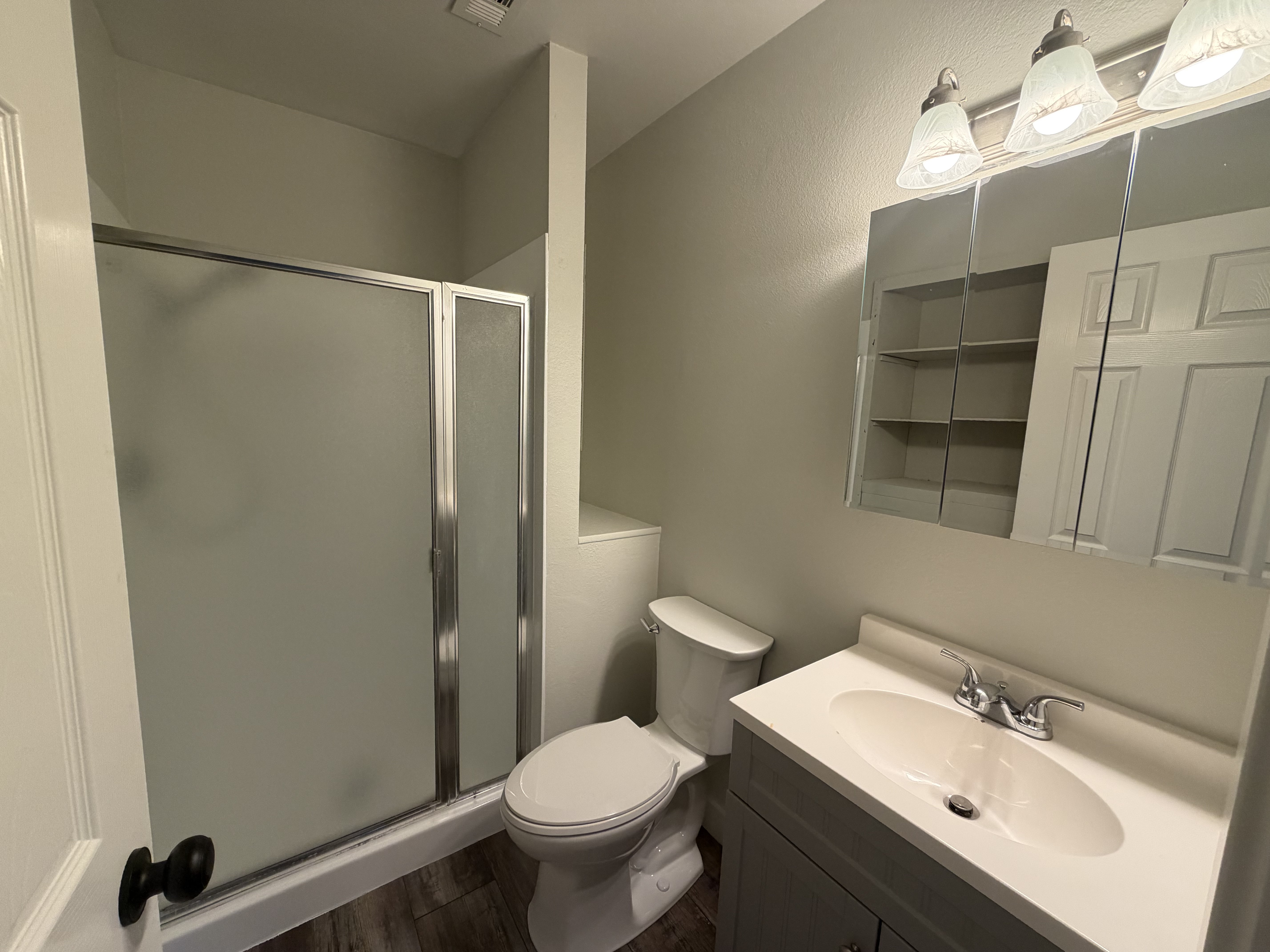 Photo 9 of 31 of 8092 Alma Mesa Way, Citrus Heights, CA