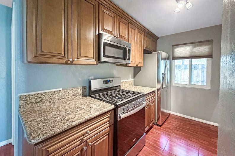 Property photo 2 of 815 Quail Dr