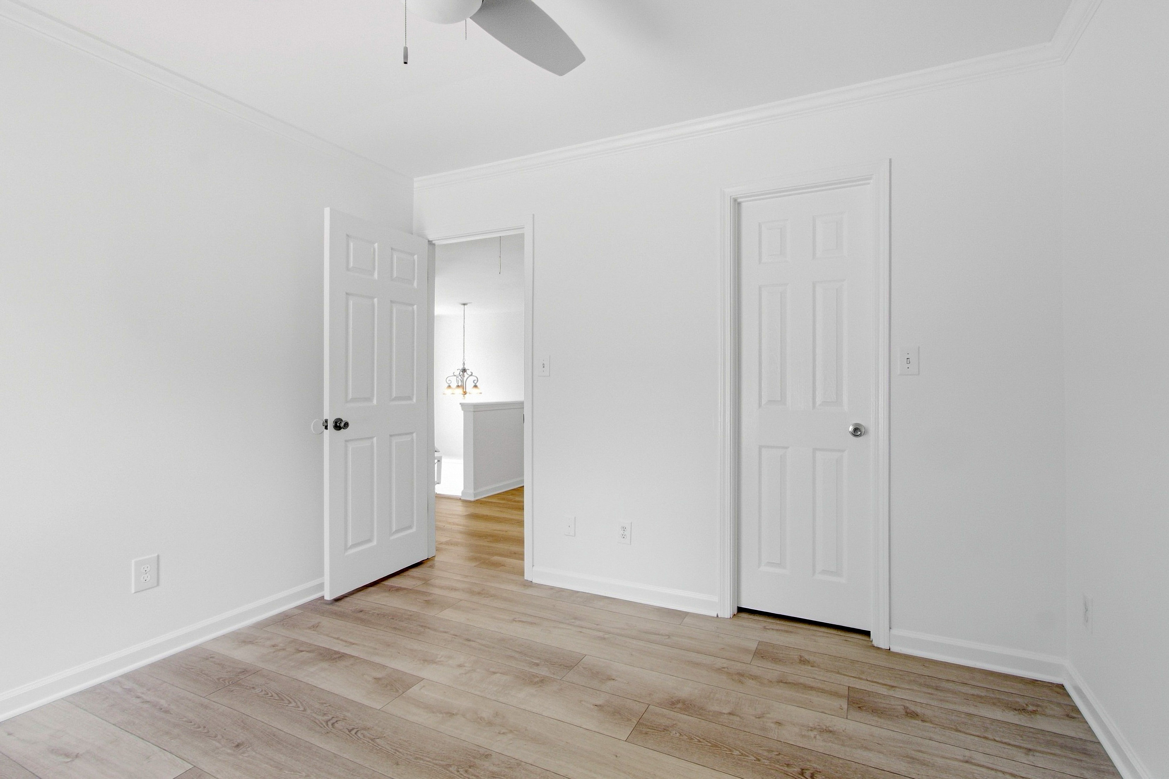 Photo 18 of 30 of 500 Camber Woods Dr, Roswell, GA