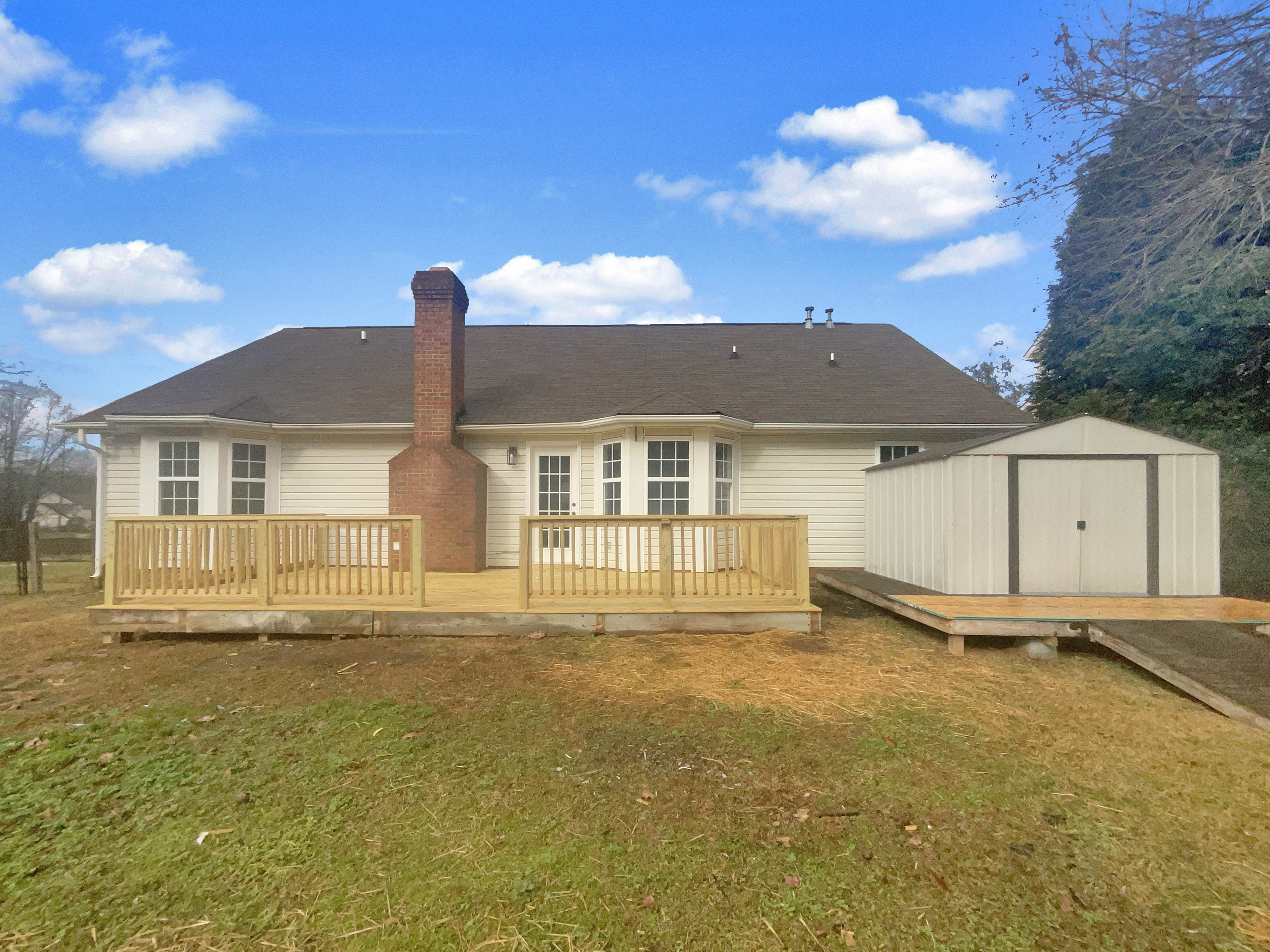 Photo 5 of 17 of 121 Shining Armor Ct, Mooresville, NC