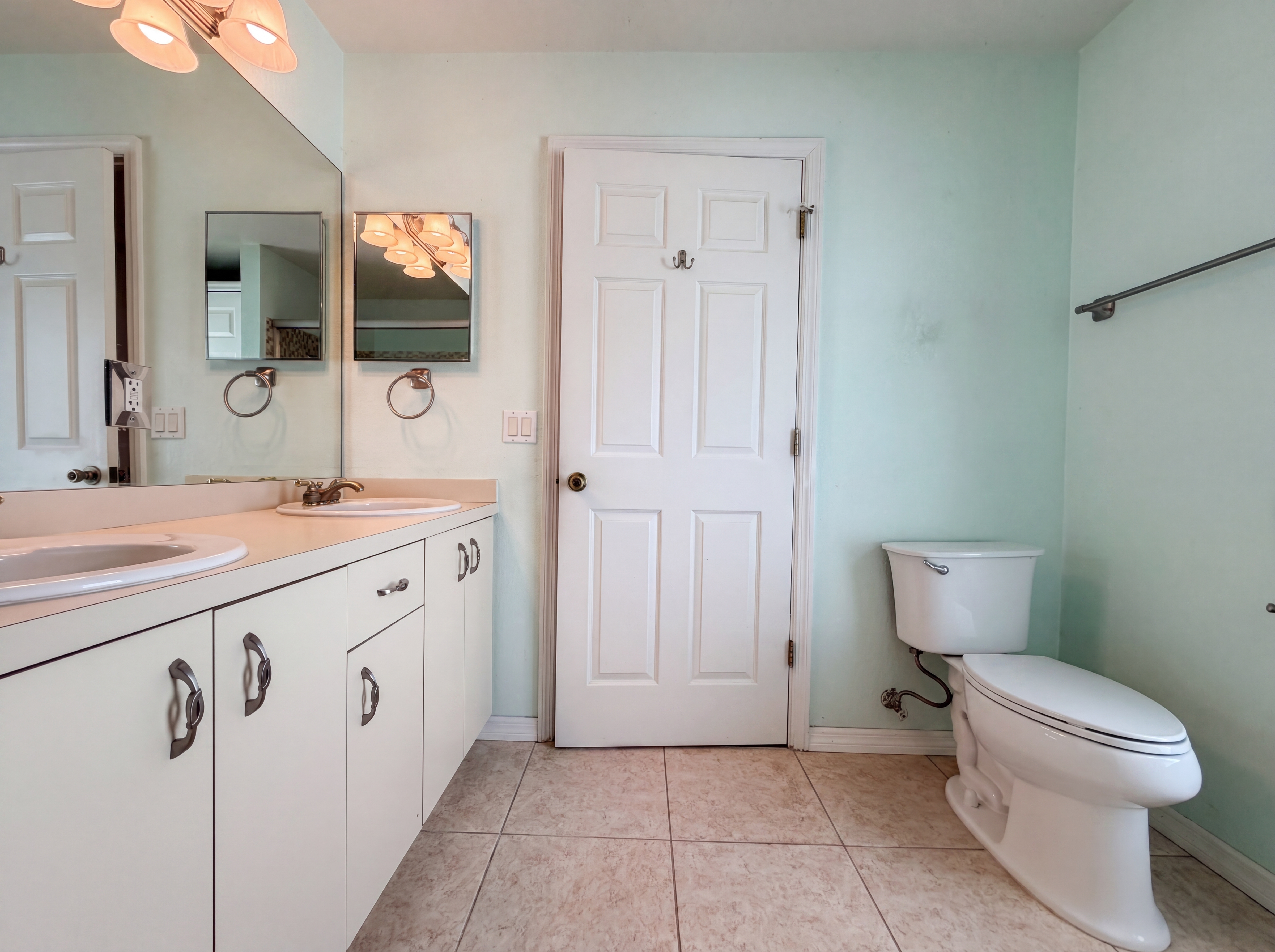 Photo 15 of 26 of 4790 Londel Ave, North Port, FL