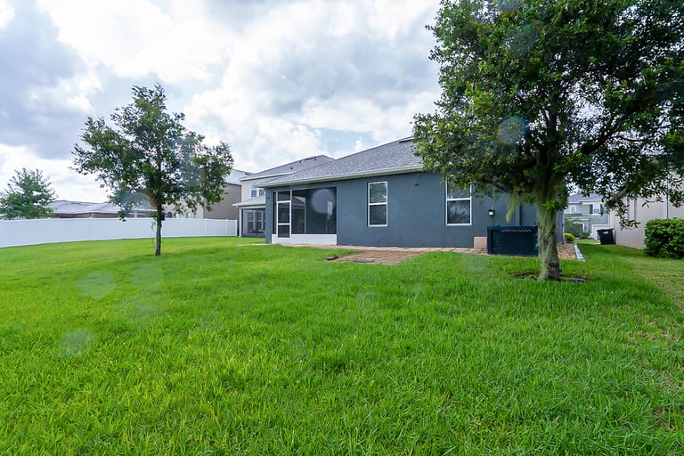 Photo 7 of 31 - 2349 Beacon Landing Cir, Orlando, FL 32824