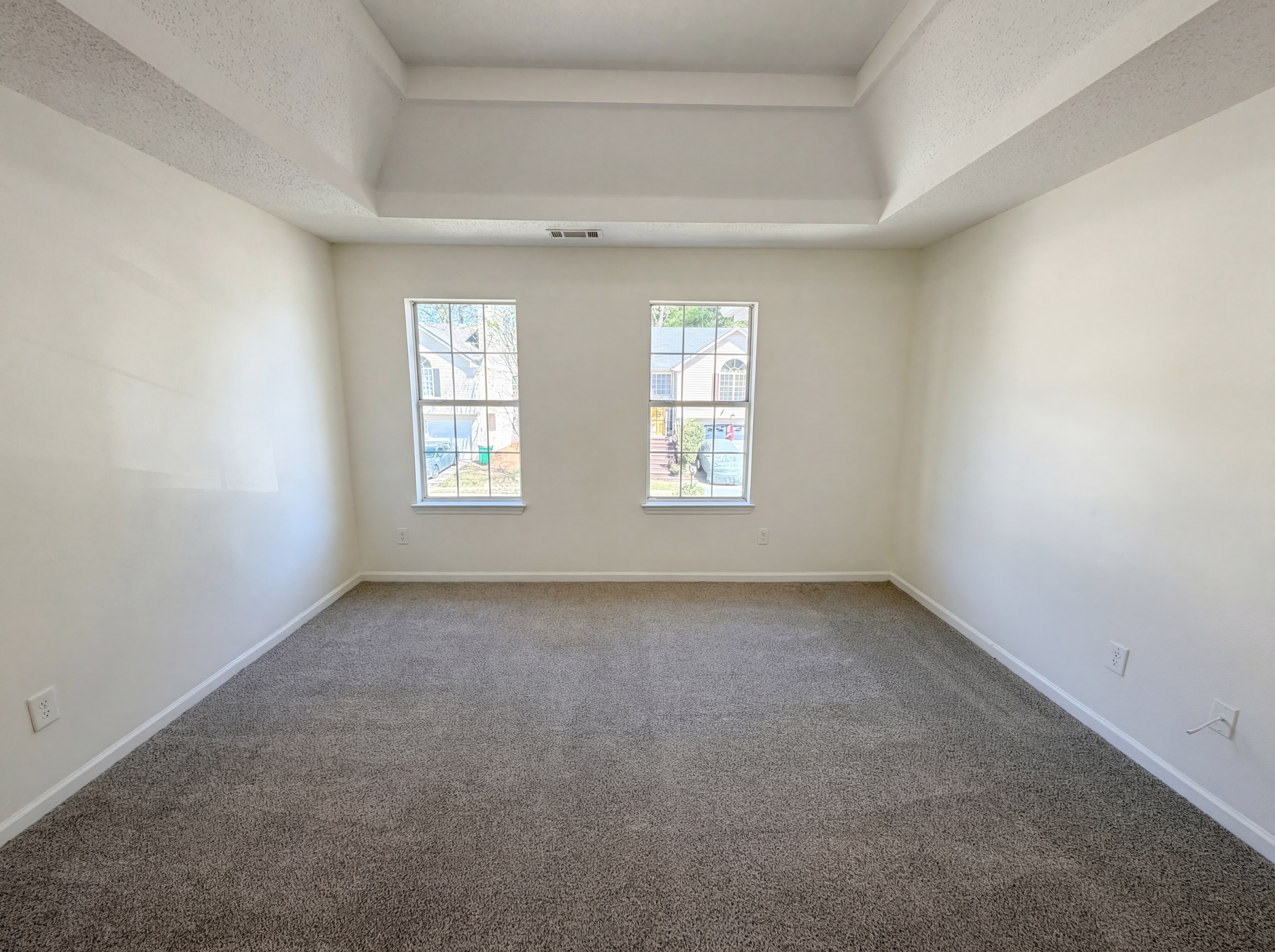 Photo 4 of 23 of 2214 Rambling Way, Lithonia, GA