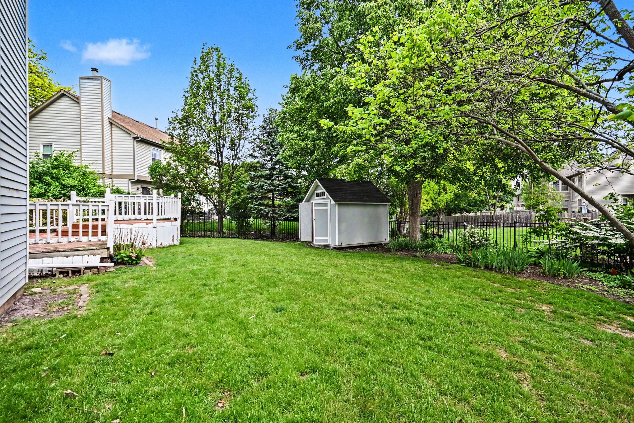 Photo 25 of 28 of 865 Warwick Ln, Lake Zurich, IL