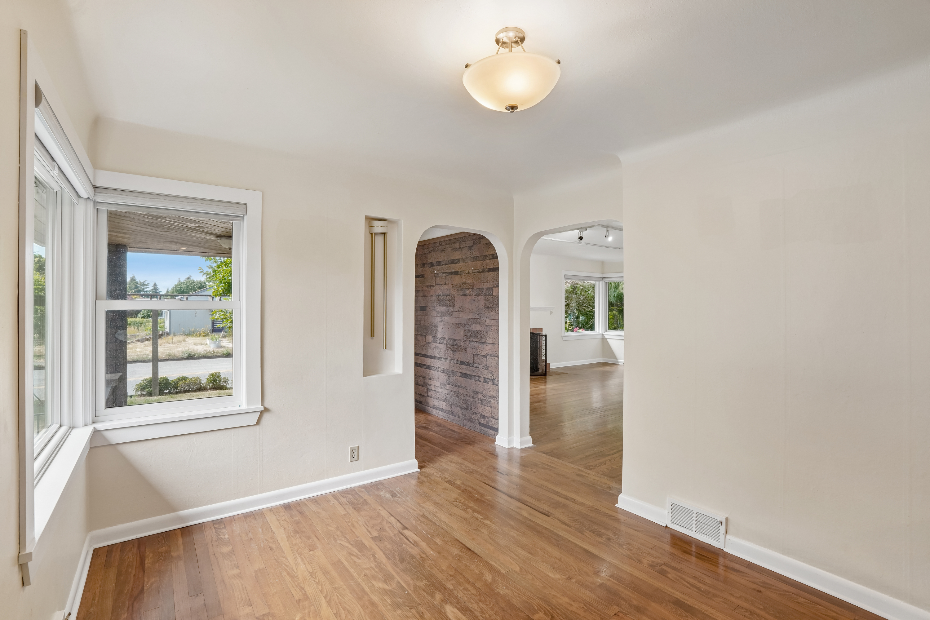 Photo 9 of 44 of 3004 SW Barton St, Seattle, WA