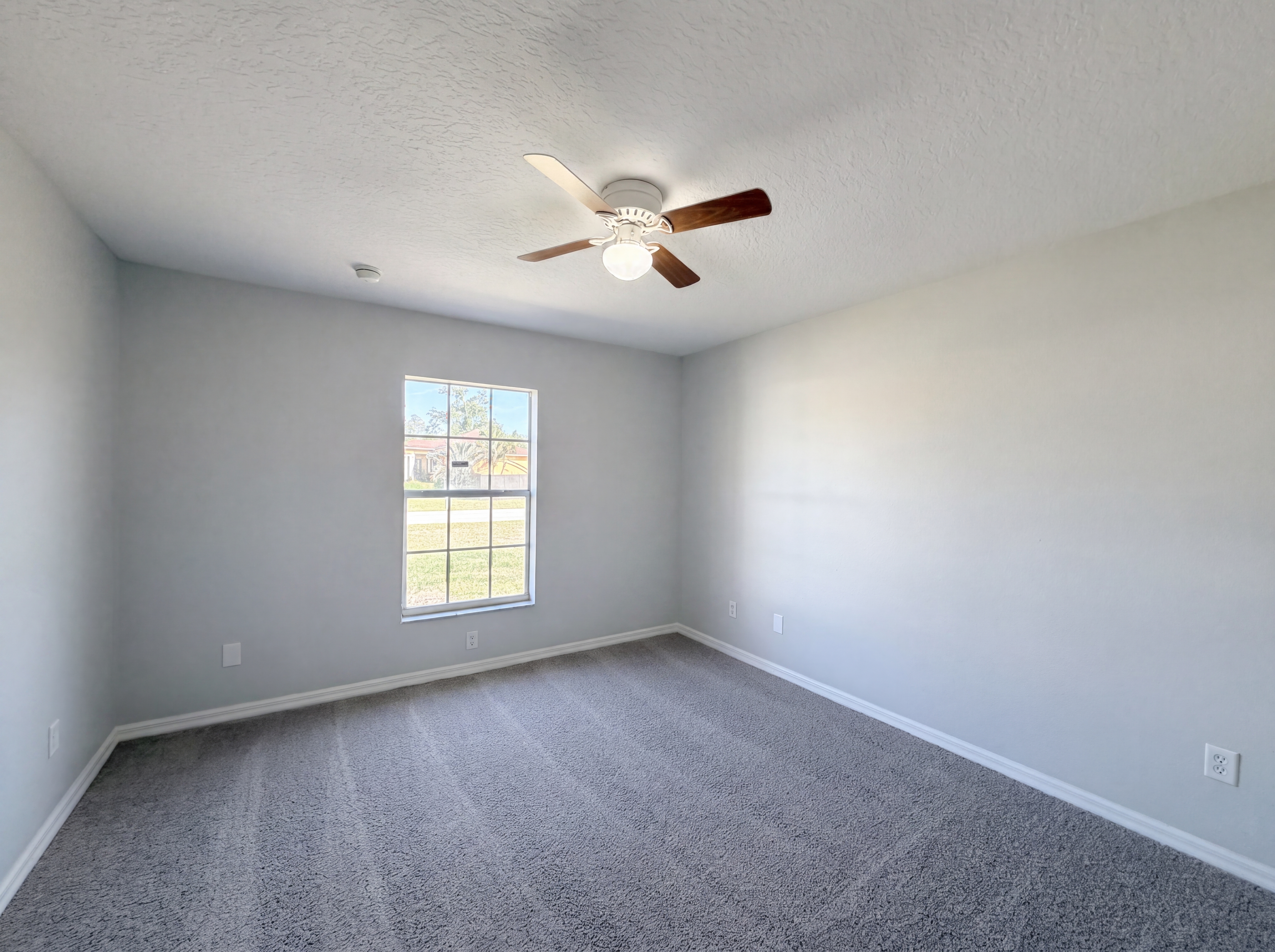 Photo 16 of 21 of 17052 SW 39th Cir, Ocala, FL