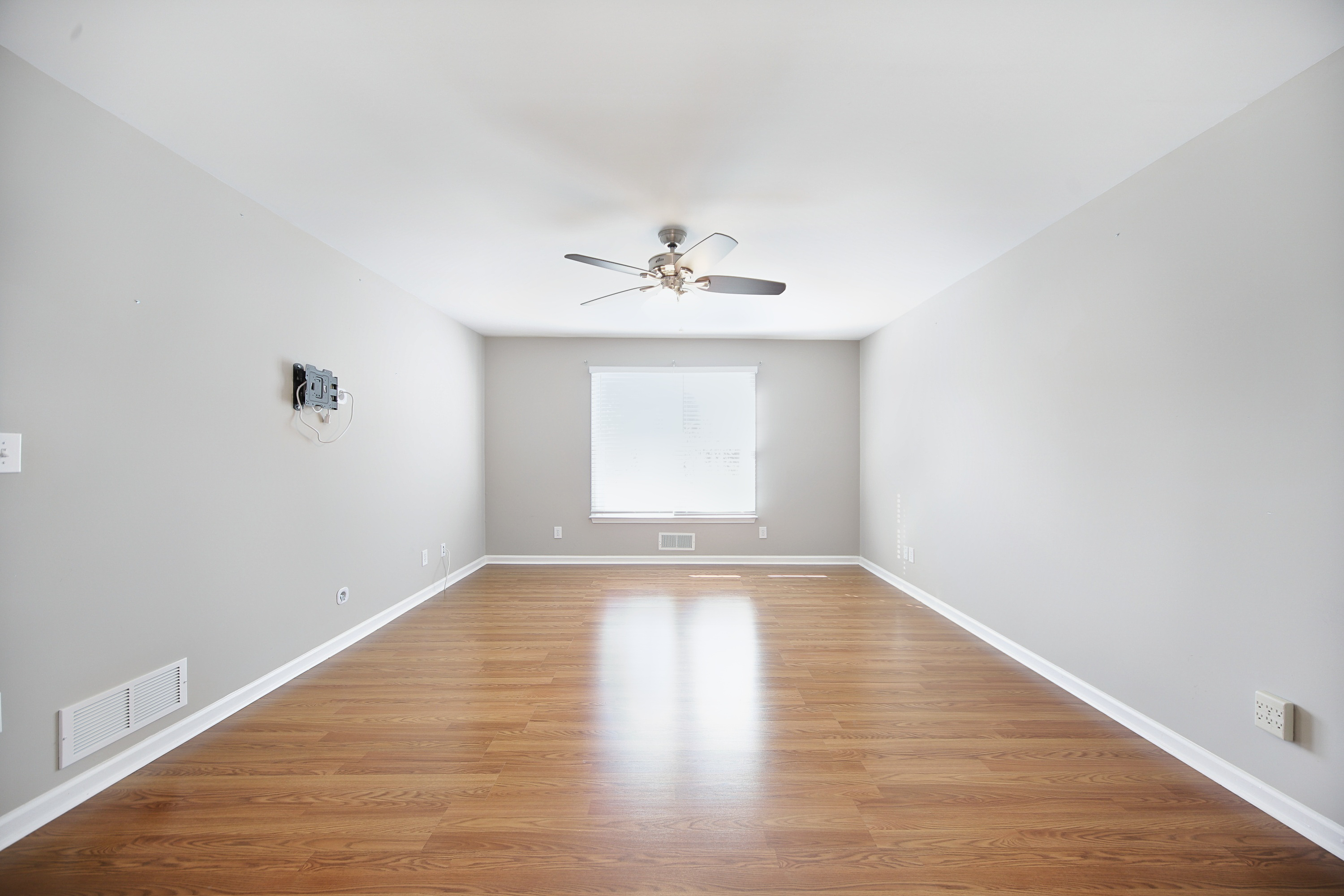 Photo 4 of 54 of 3067 Hillsong Cir, Dacula, GA