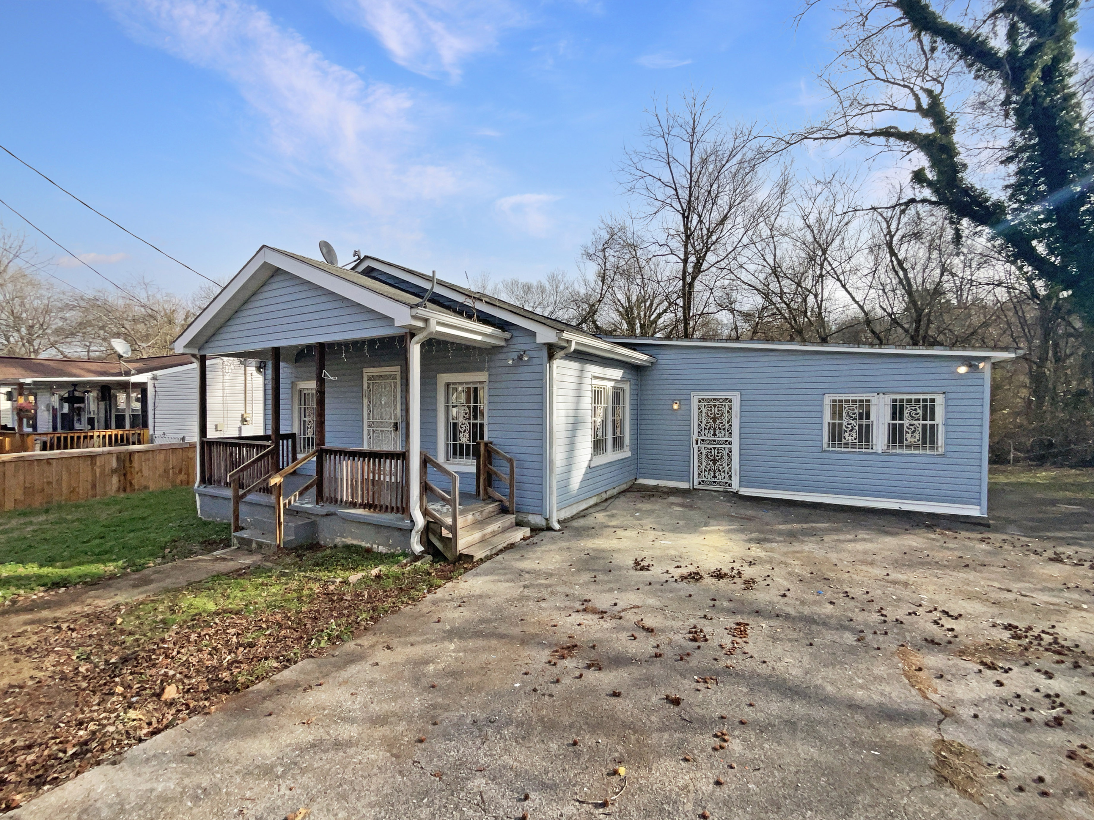 Photo 7 of 28 of 4028 Catalpa Ave, Knoxville, TN